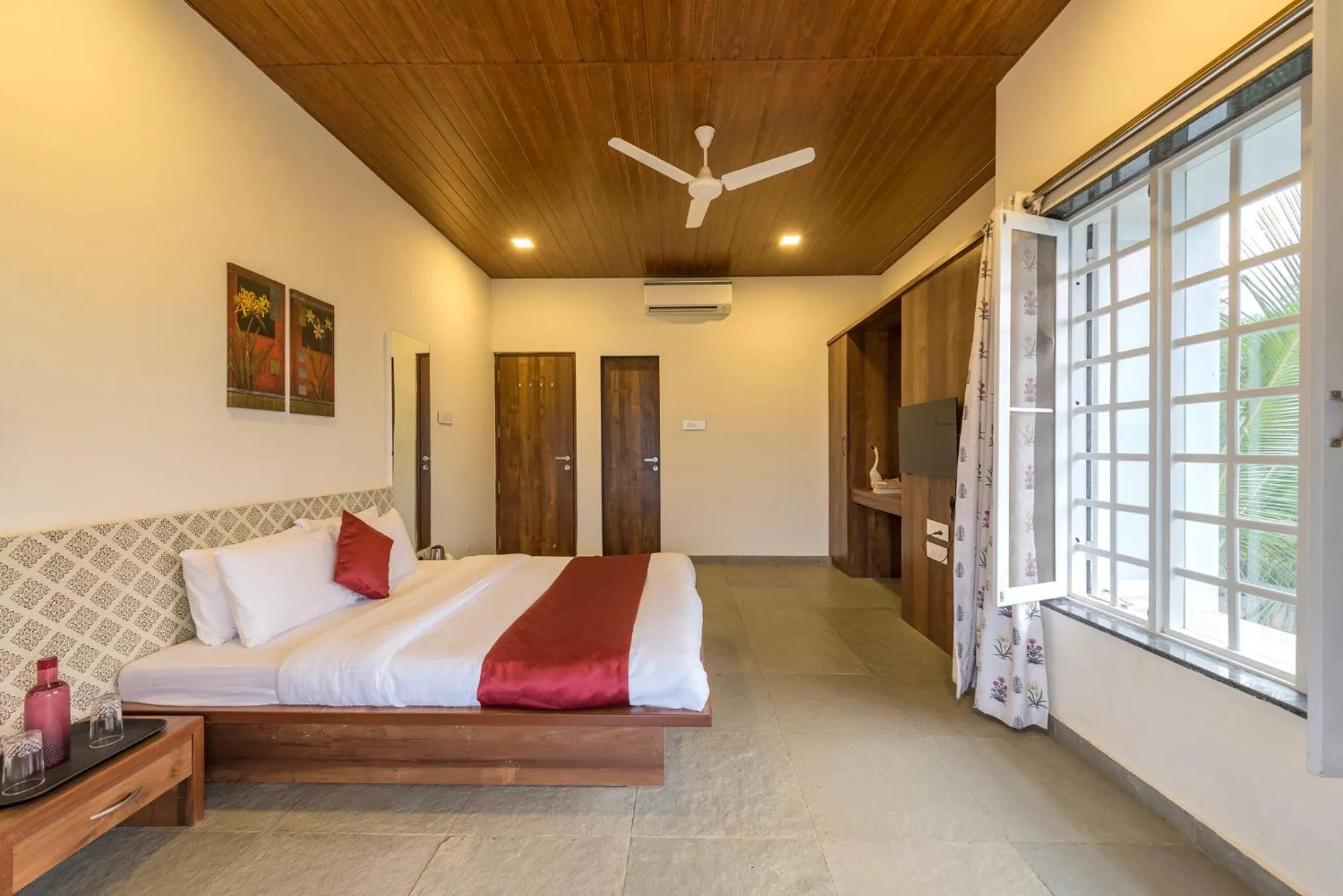 Bed in 4 Bed Villa - Sleeps 8 - Private Pool - Mtn Views
