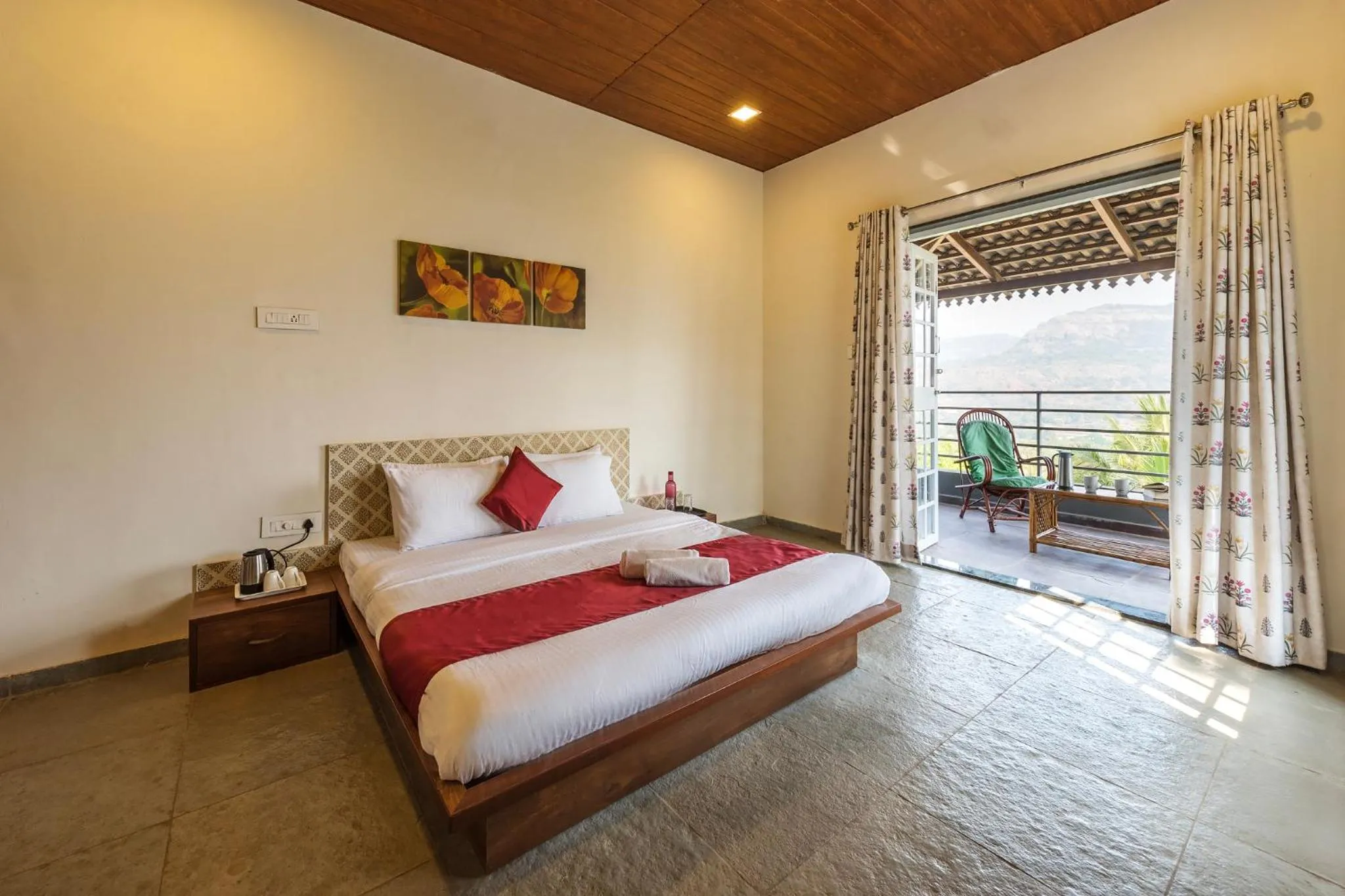 Bed in 4 Bed Villa - Sleeps 8 - Private Pool - Mtn Views