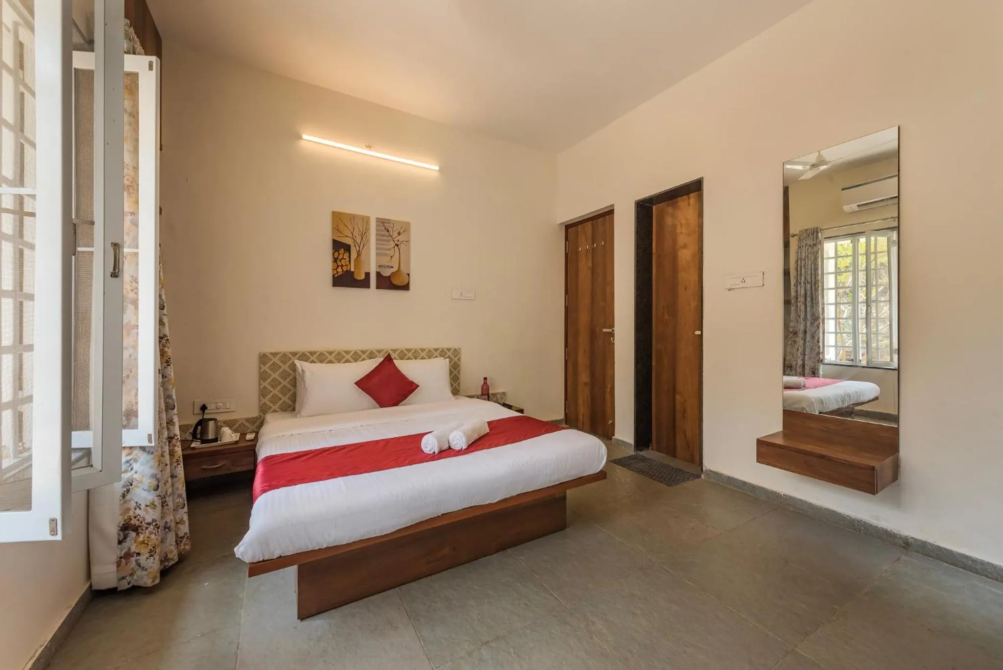 Bed in 4 Bed Villa - Sleeps 8 - Private Pool - Mtn Views