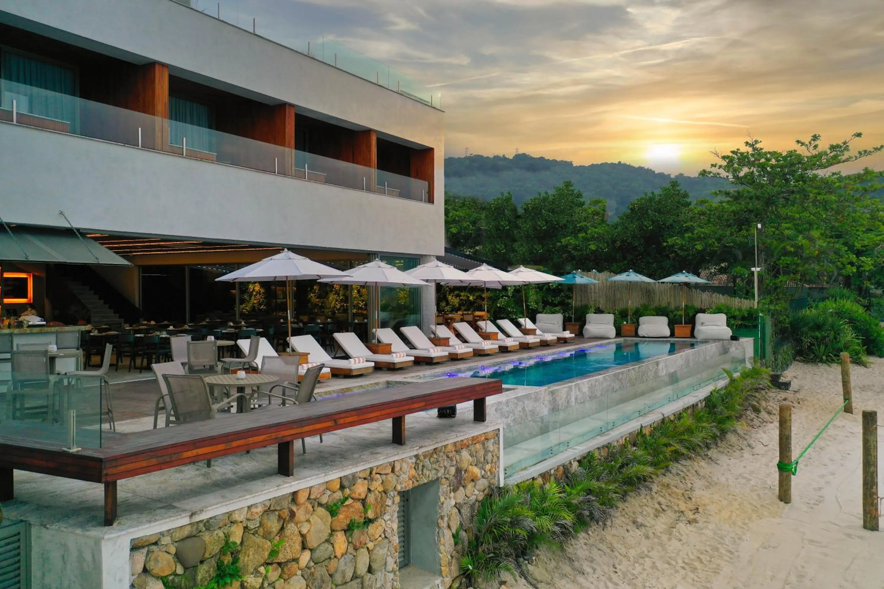 Mountain view in Duke Beach Hotel Maresias