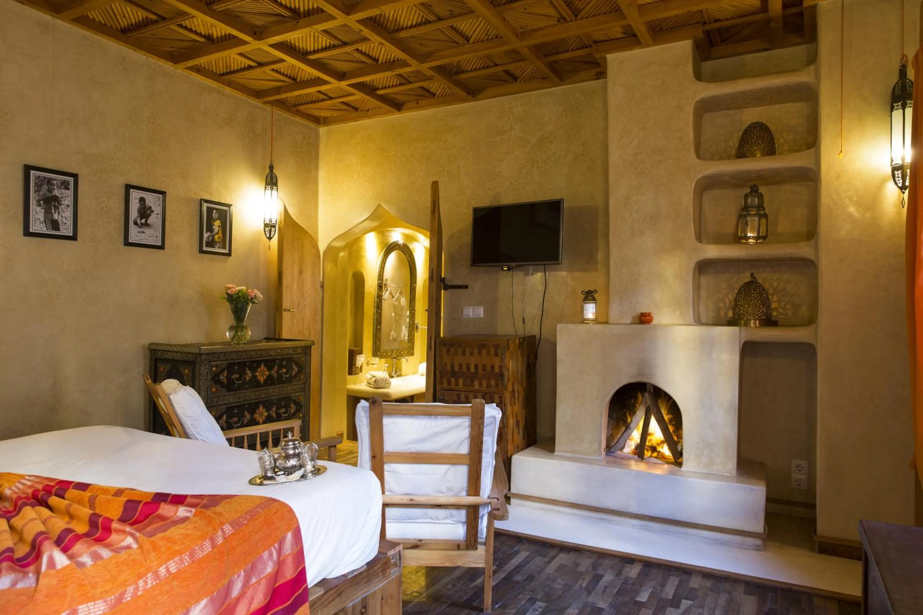 TV and multimedia, Bed in Riad Chbanate