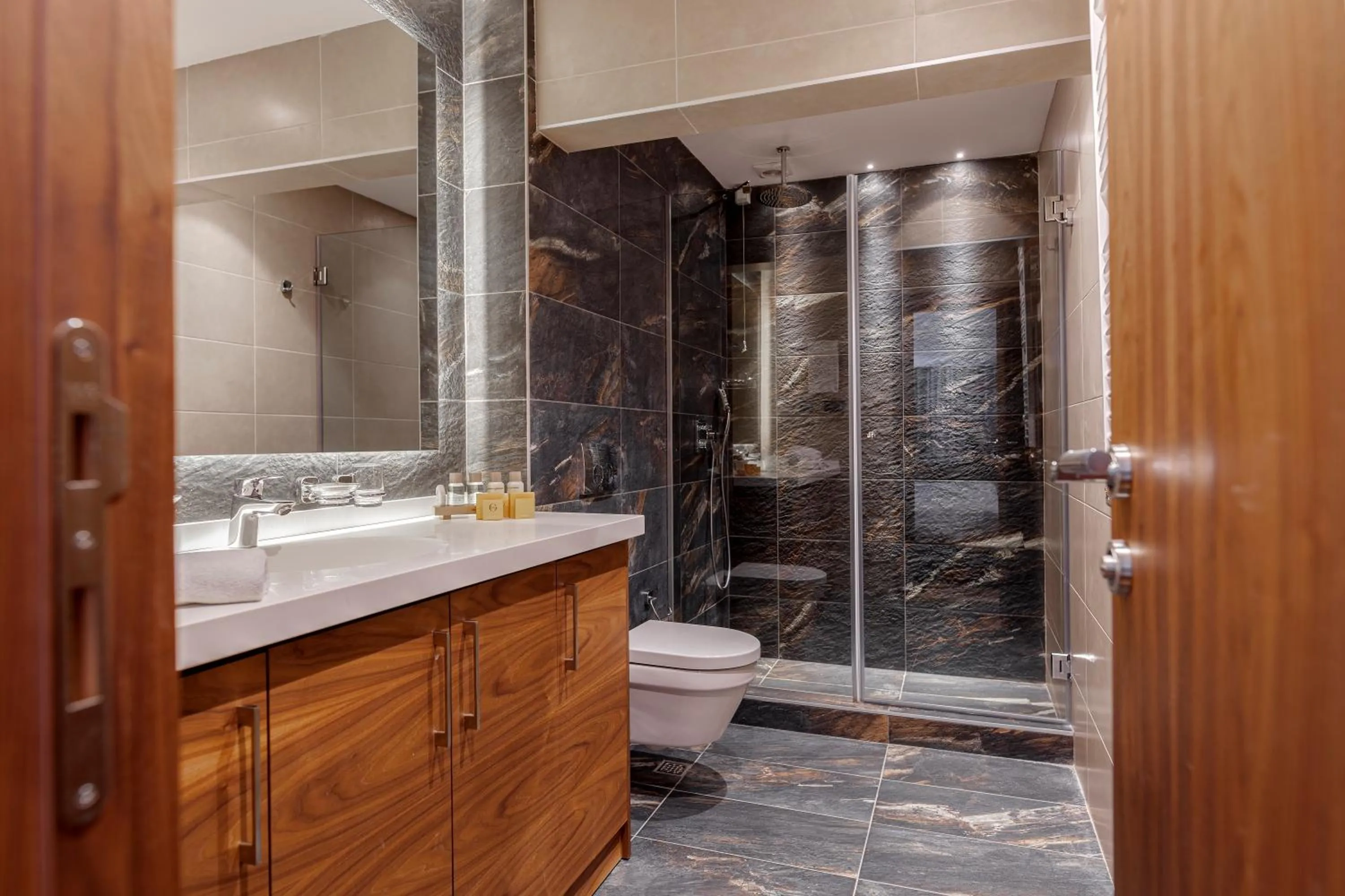 Shower in Hotel Grand Kopaonik