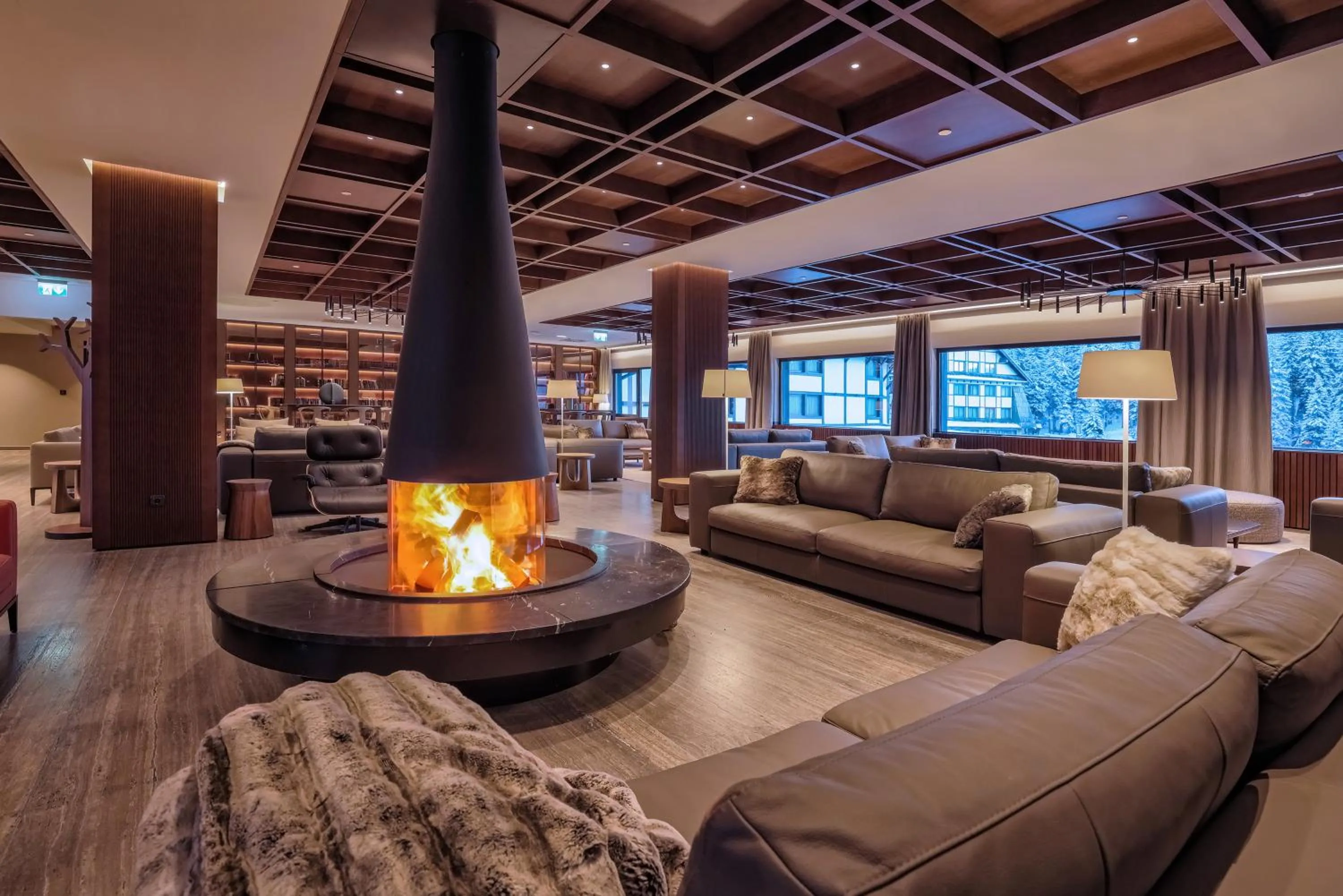 Communal lounge/ TV room in Hotel Grand Kopaonik