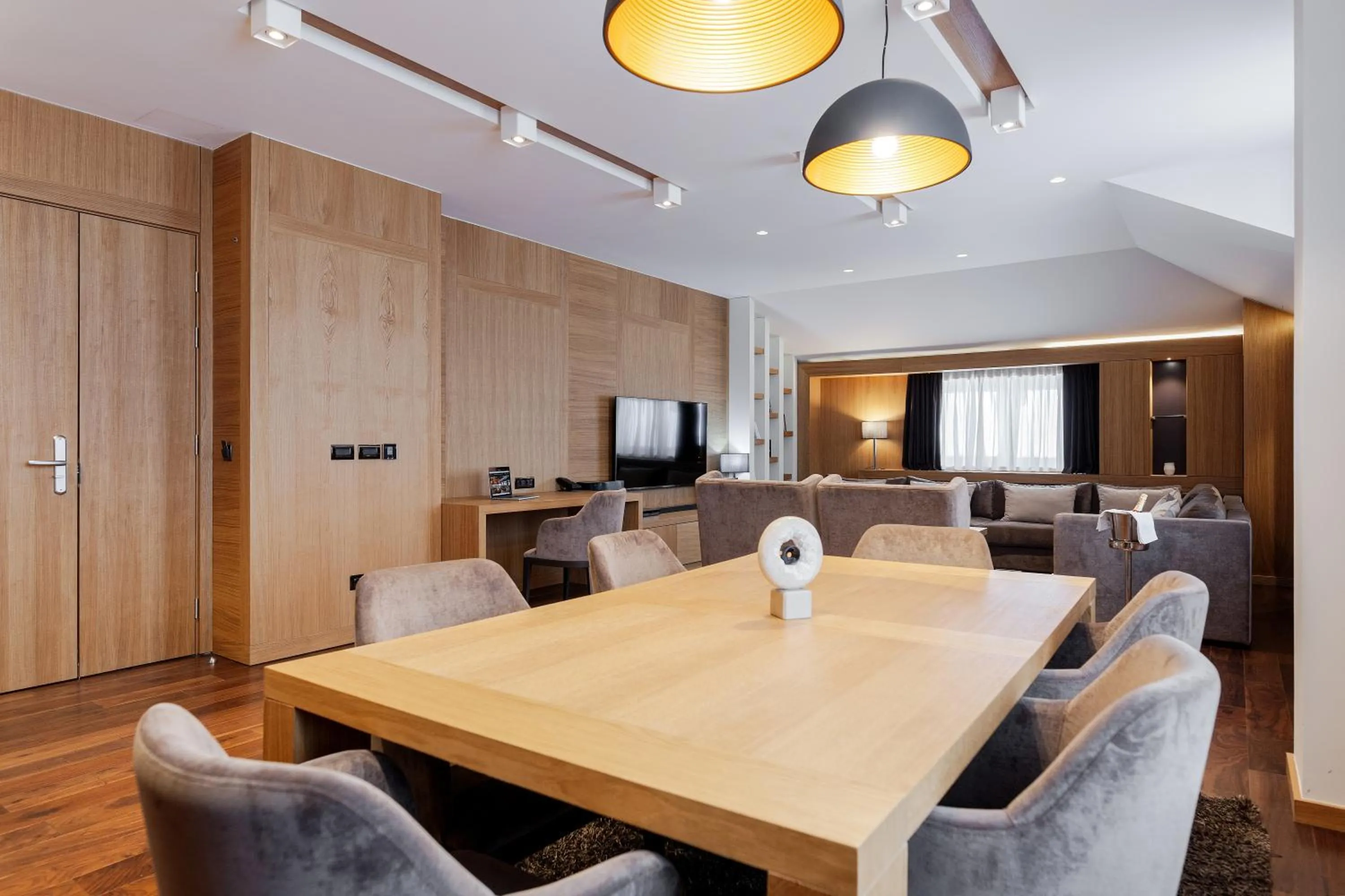 Communal lounge/ TV room in Hotel Grand Kopaonik