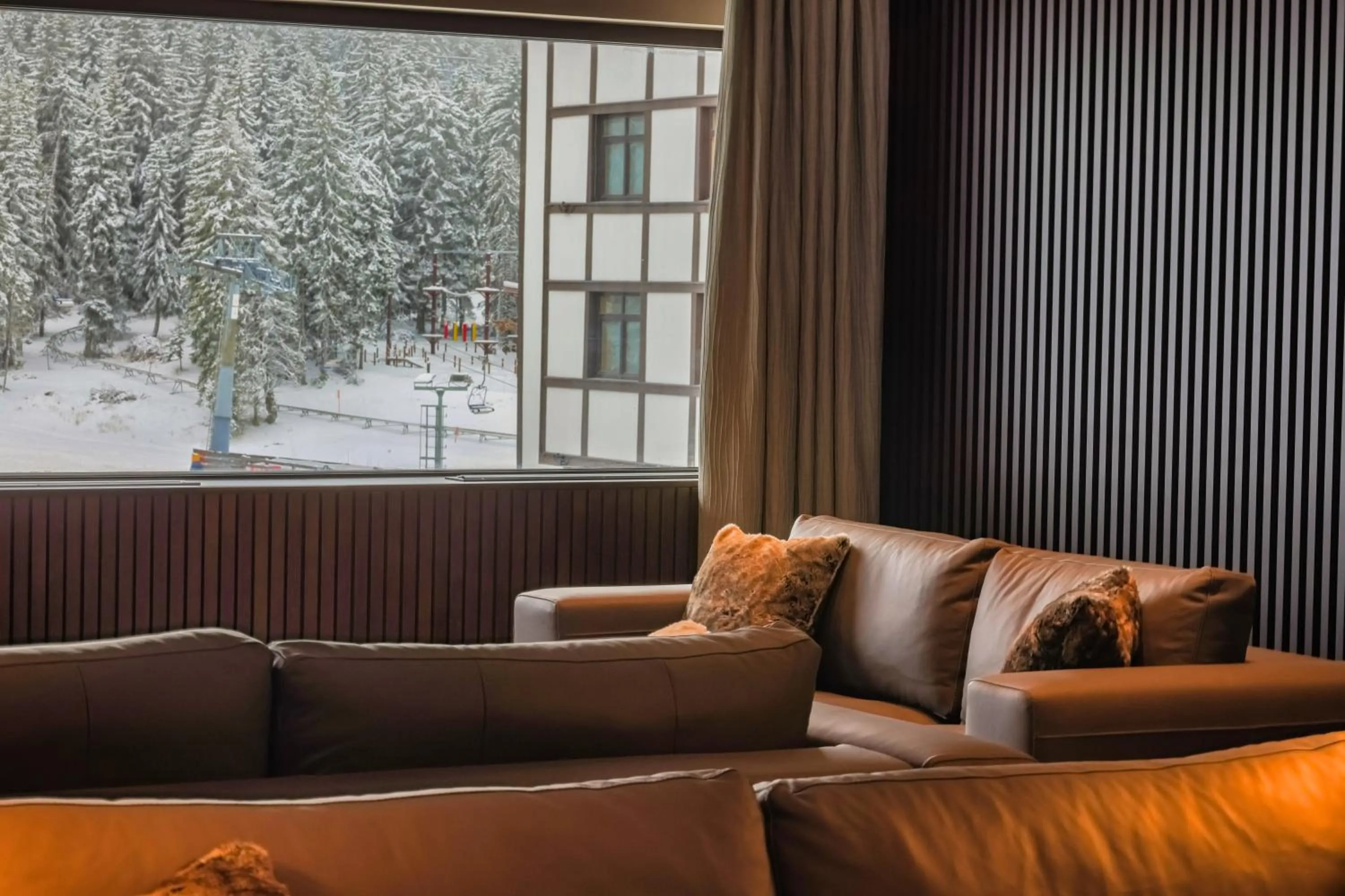Communal lounge/ TV room in Hotel Grand Kopaonik
