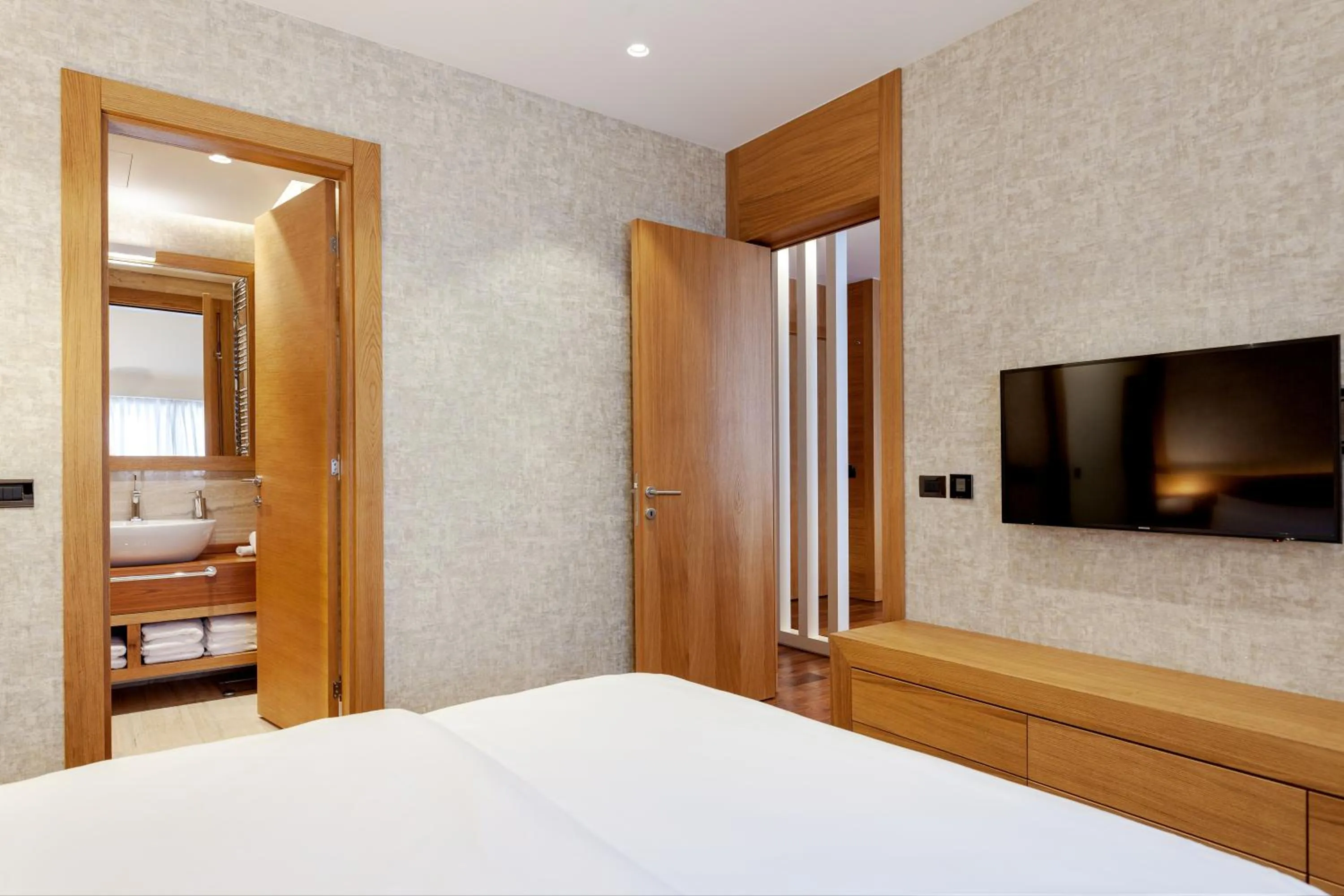 Photo of the whole room, Bed in Hotel Grand Kopaonik