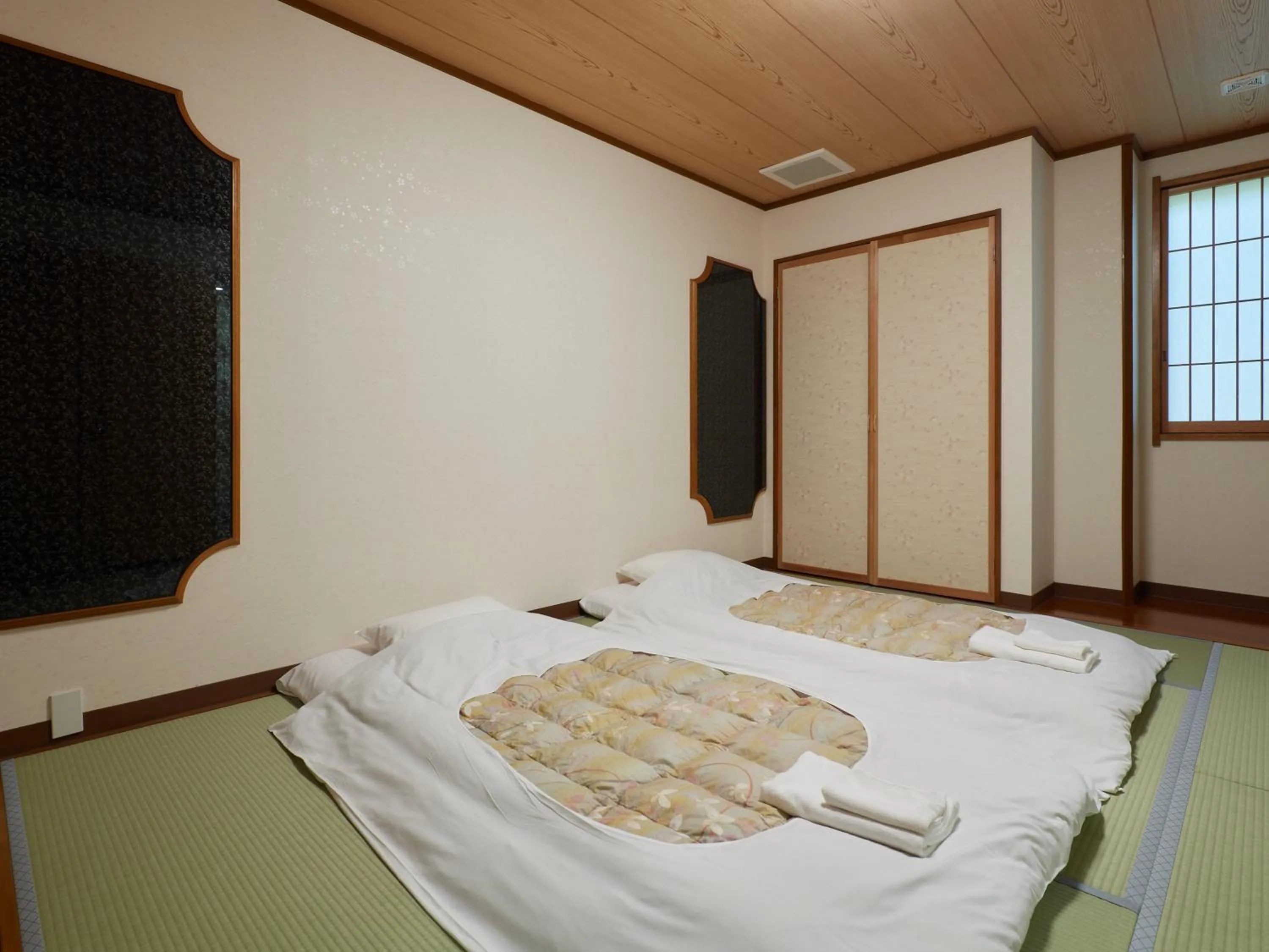 Photo of the whole room in Sakura no Yakata Hotel
