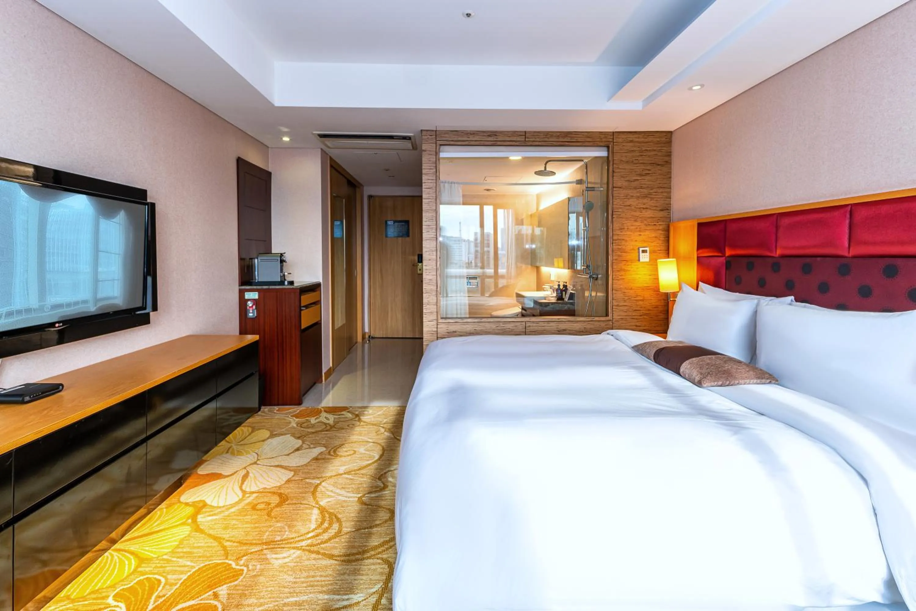 Bed in Koreana Hotel