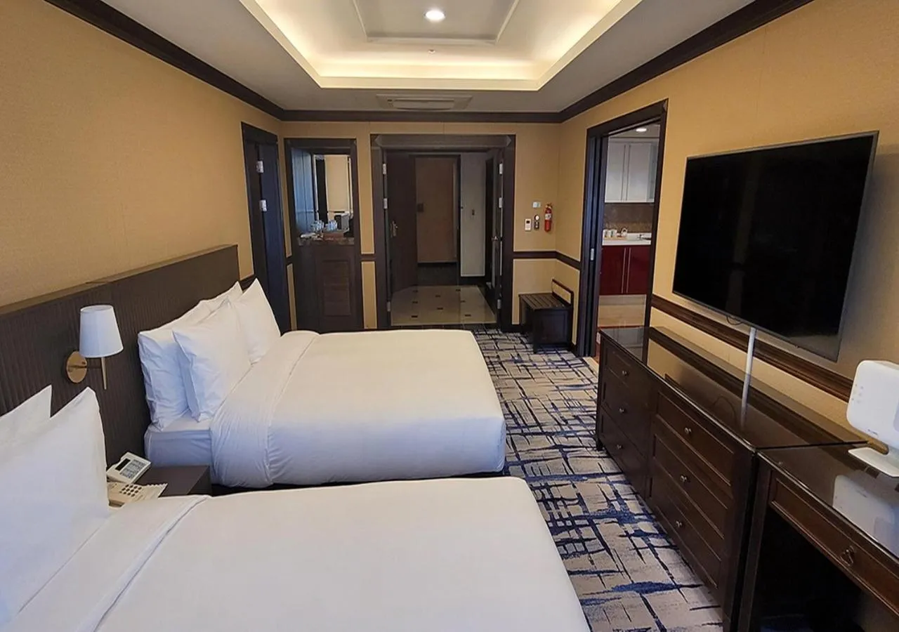 Photo of the whole room, Bed in Koreana Hotel