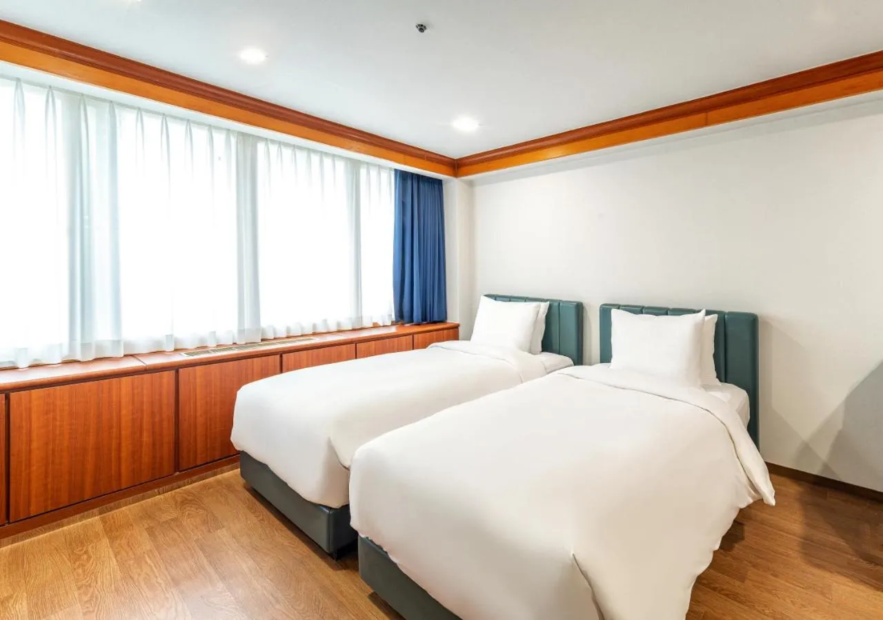 Photo of the whole room, Bed in Koreana Hotel