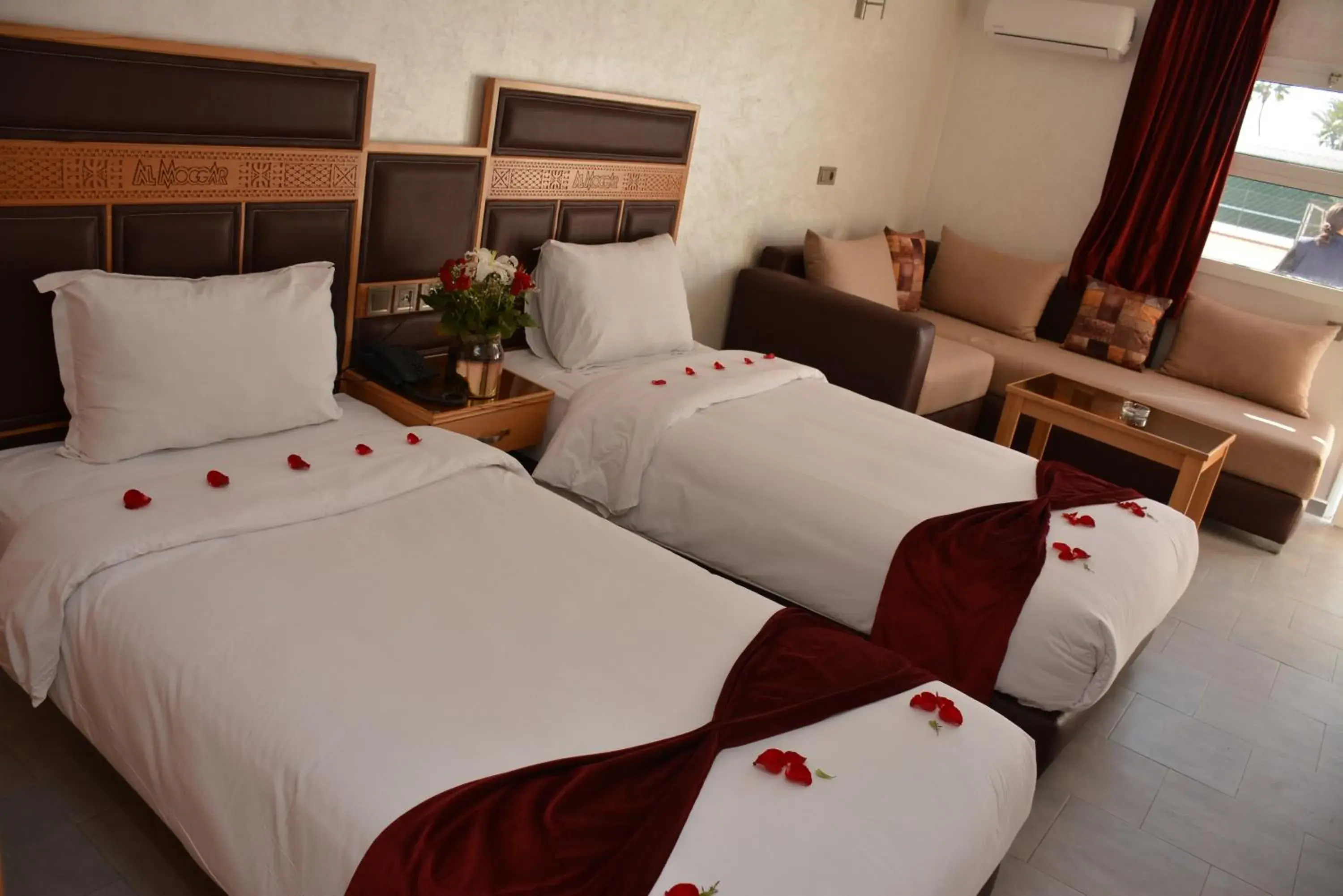 Bedroom, Bed in Hotel Club Almoggar Garden Beach