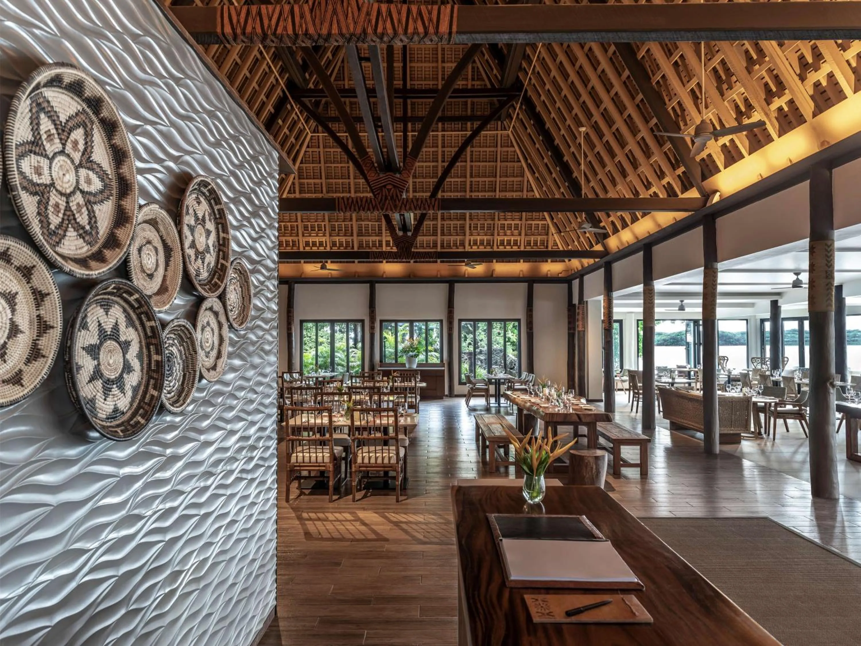 Restaurant/places to eat in Shangri-La Yanuca Island, Fiji