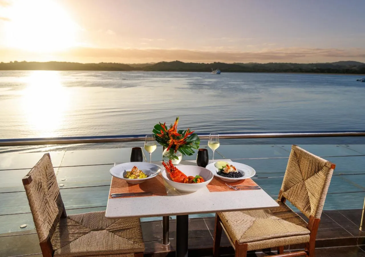 Restaurant/places to eat in Shangri-La Yanuca Island, Fiji