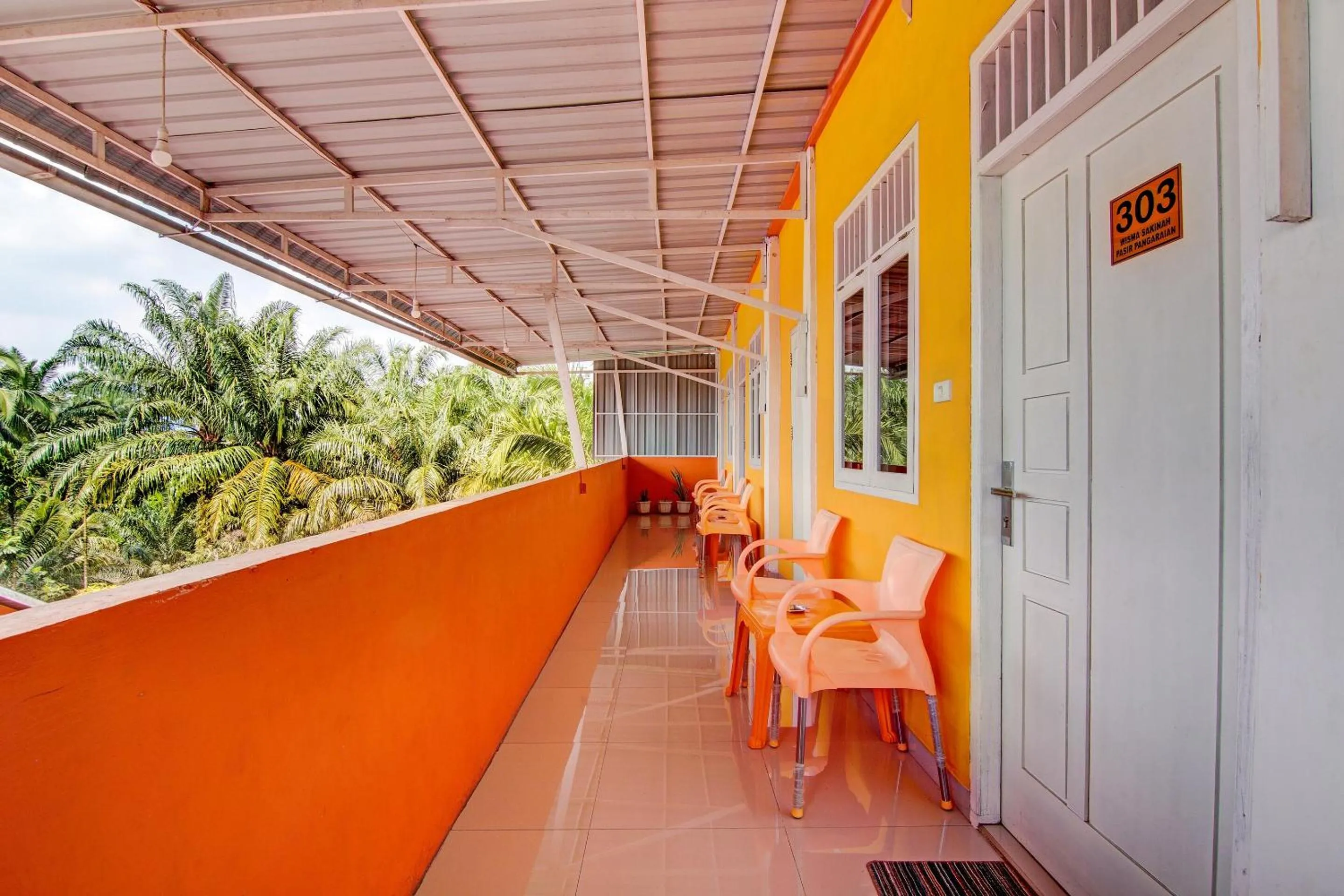 Lobby or reception in OYO 92501 Wisma Sakinah Syariah