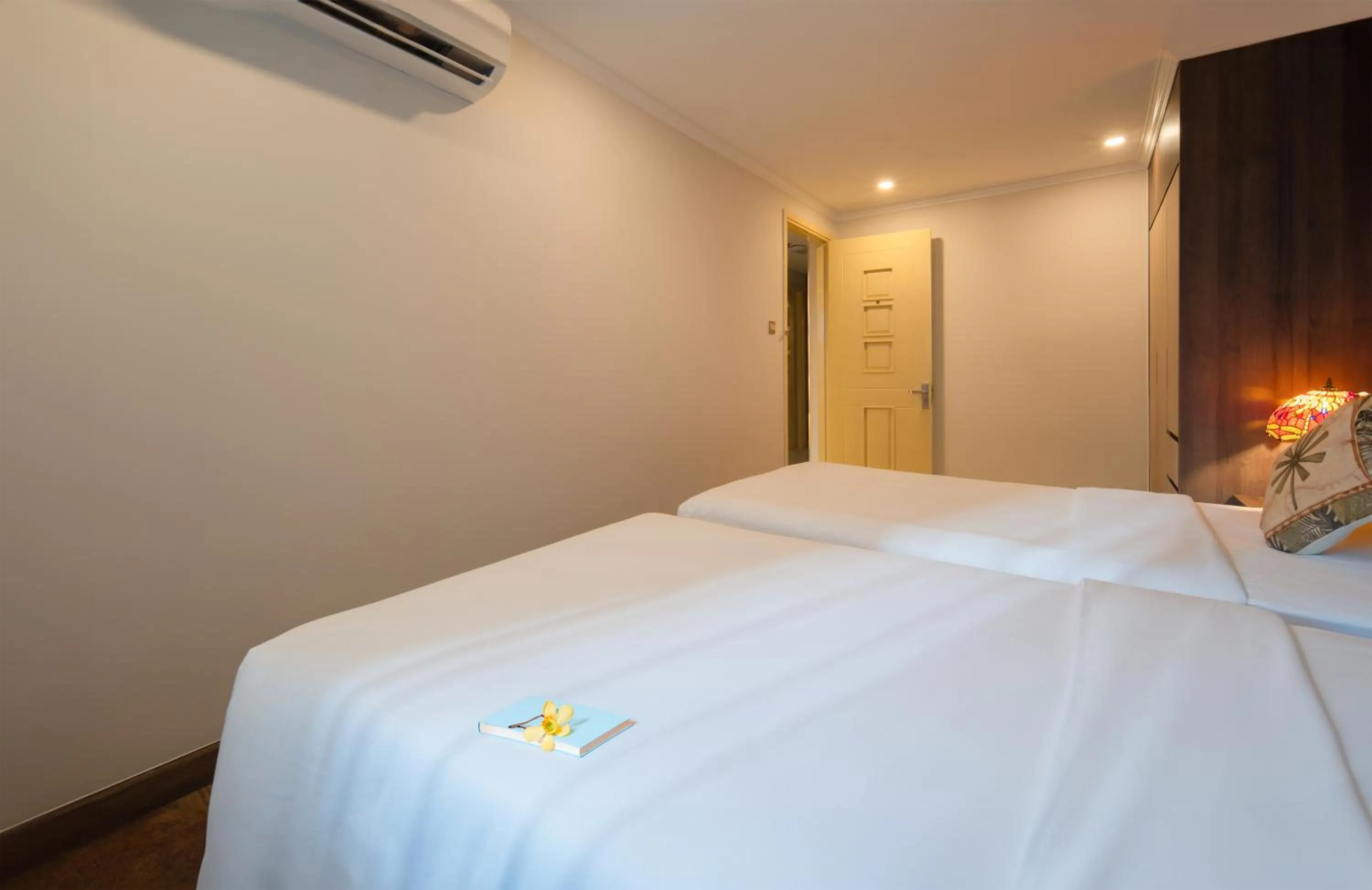 Bed in Aaron Boutique Hotel