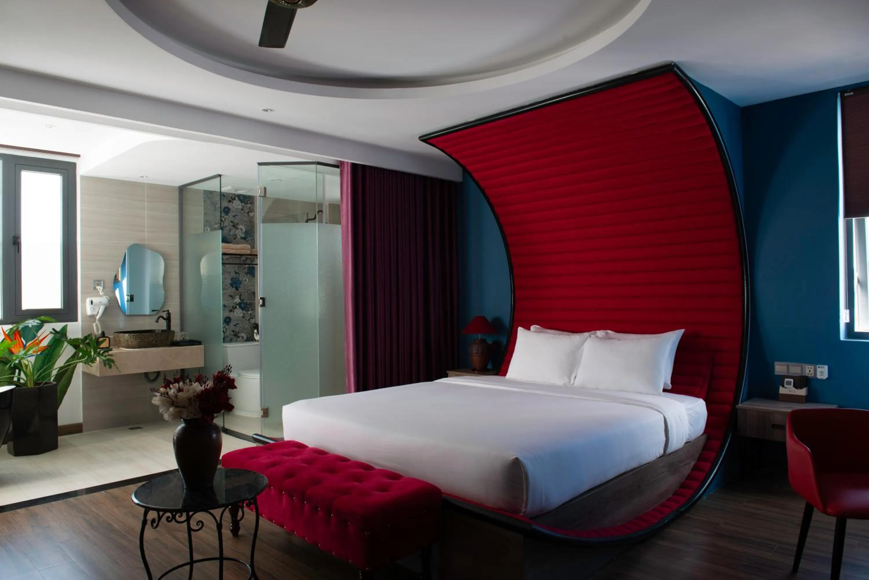Bed in Aaron Boutique Hotel