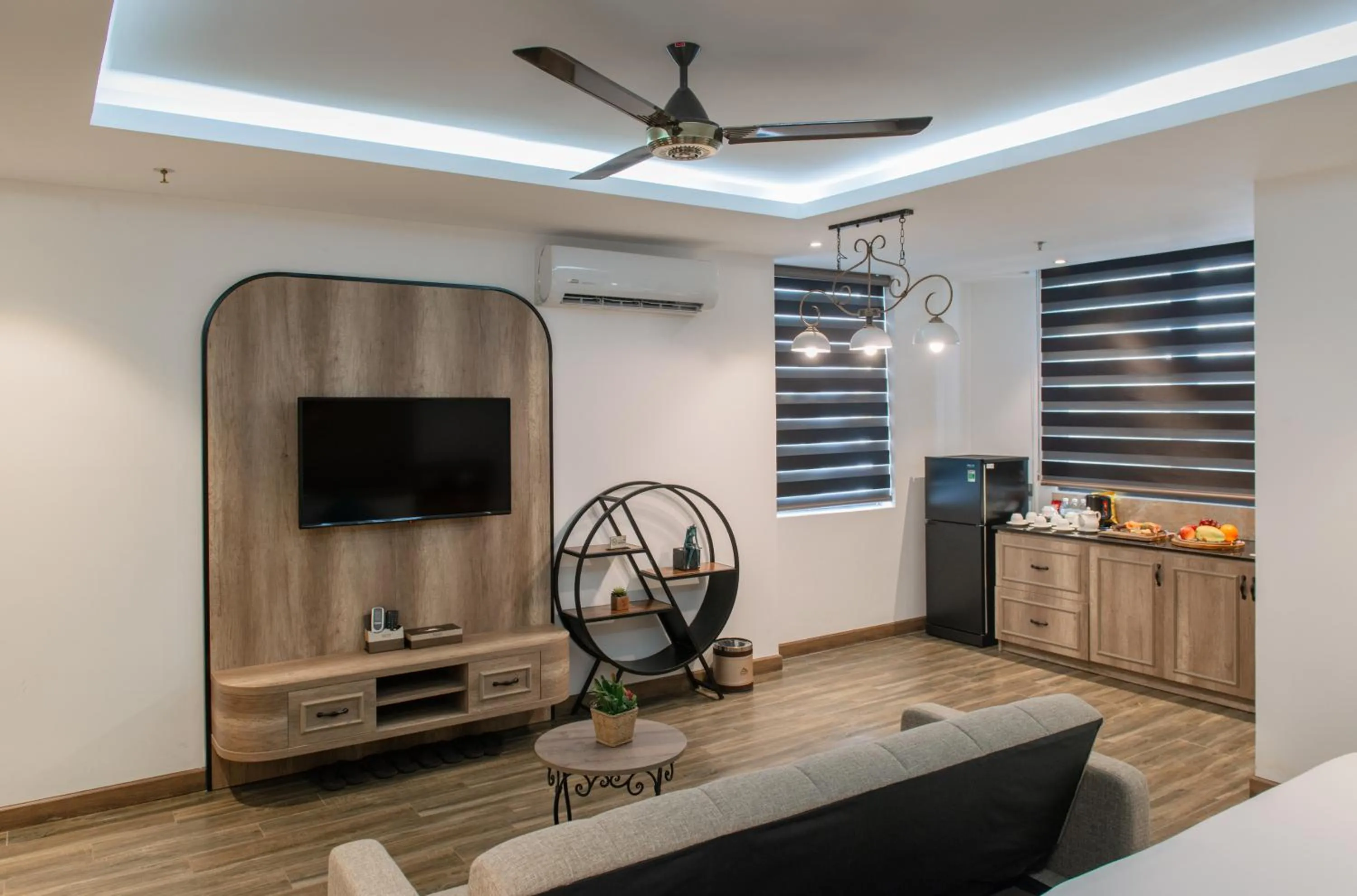 Communal lounge/ TV room in Aaron Boutique Hotel