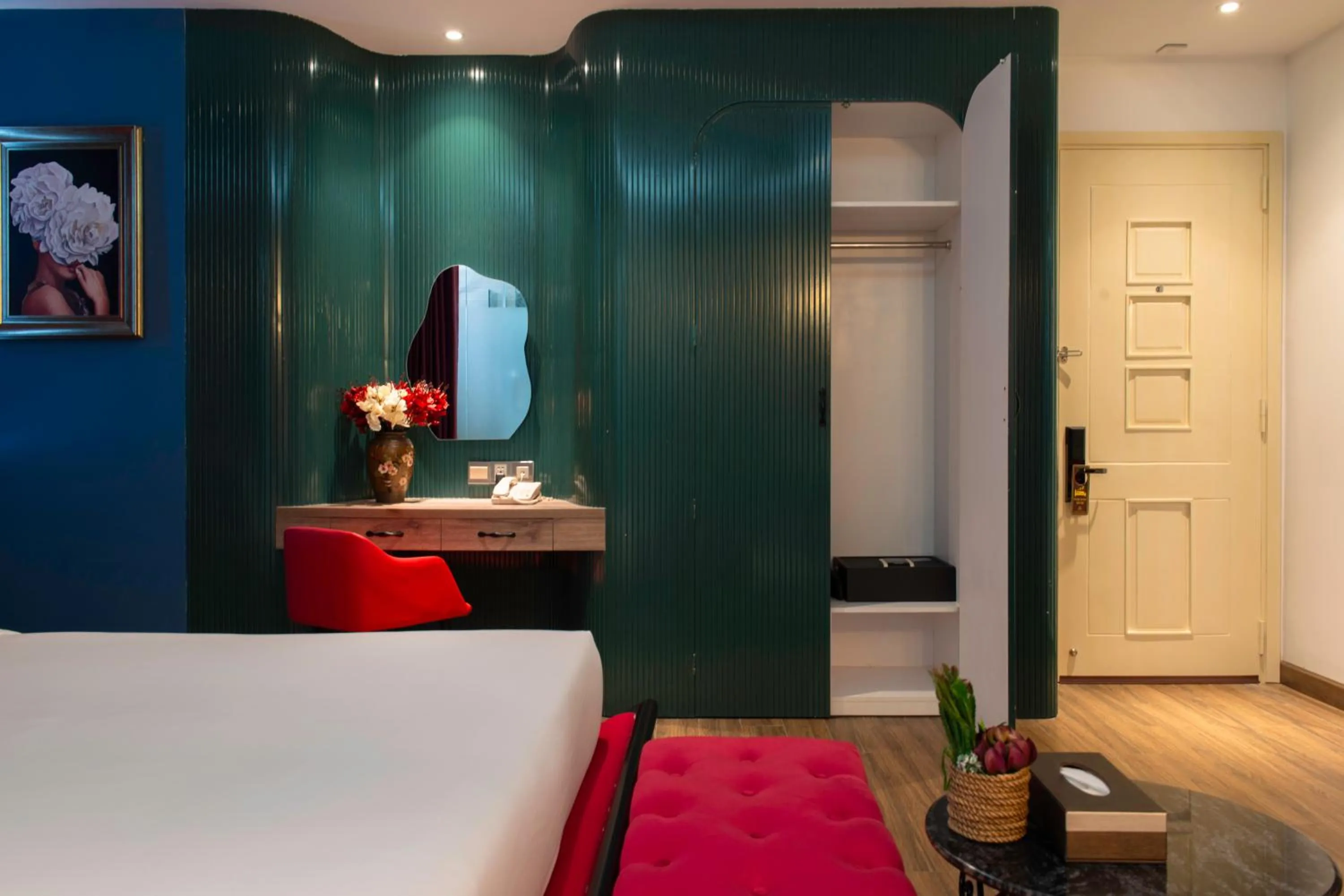 Bed in Aaron Boutique Hotel