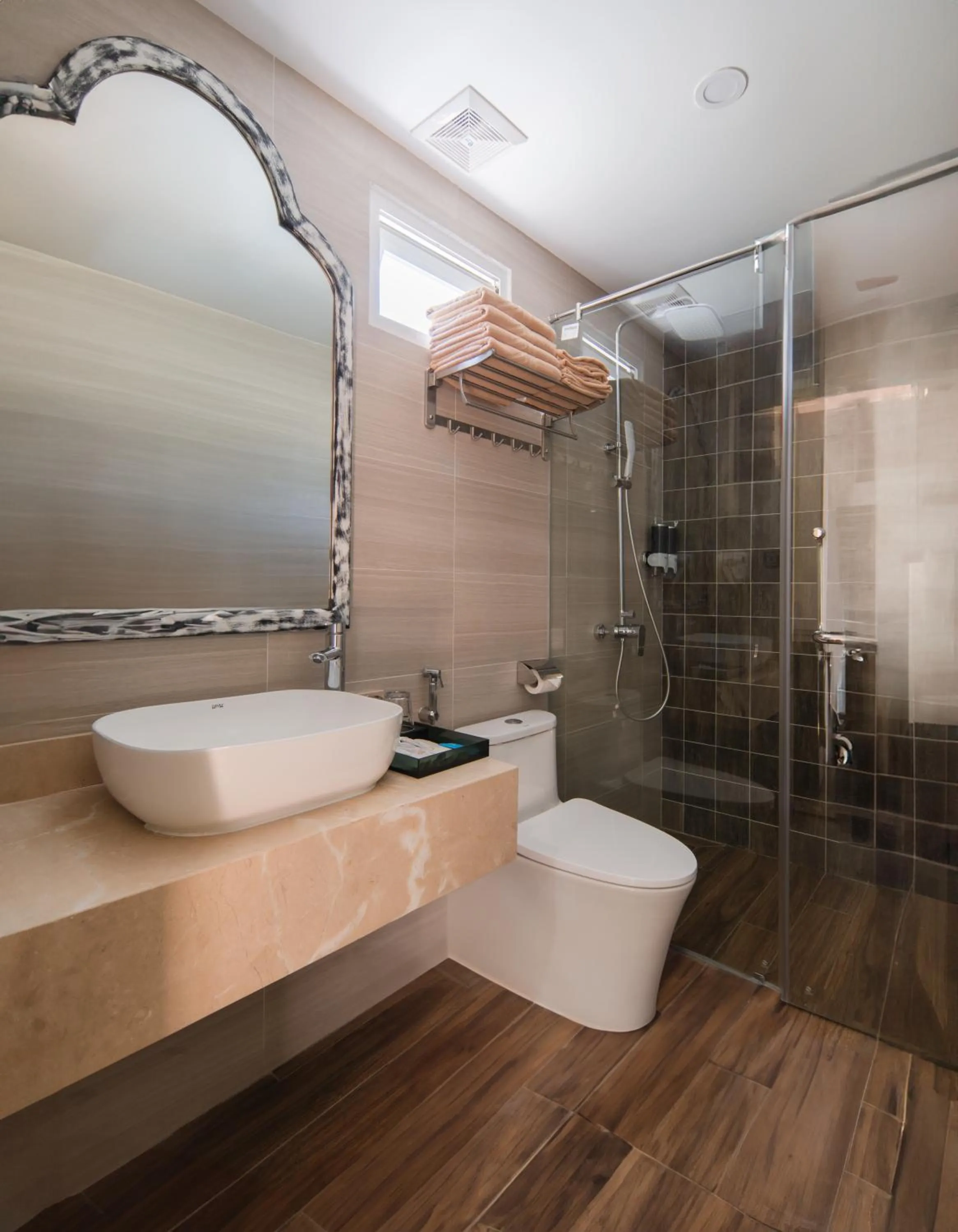 Shower in Aaron Boutique Hotel