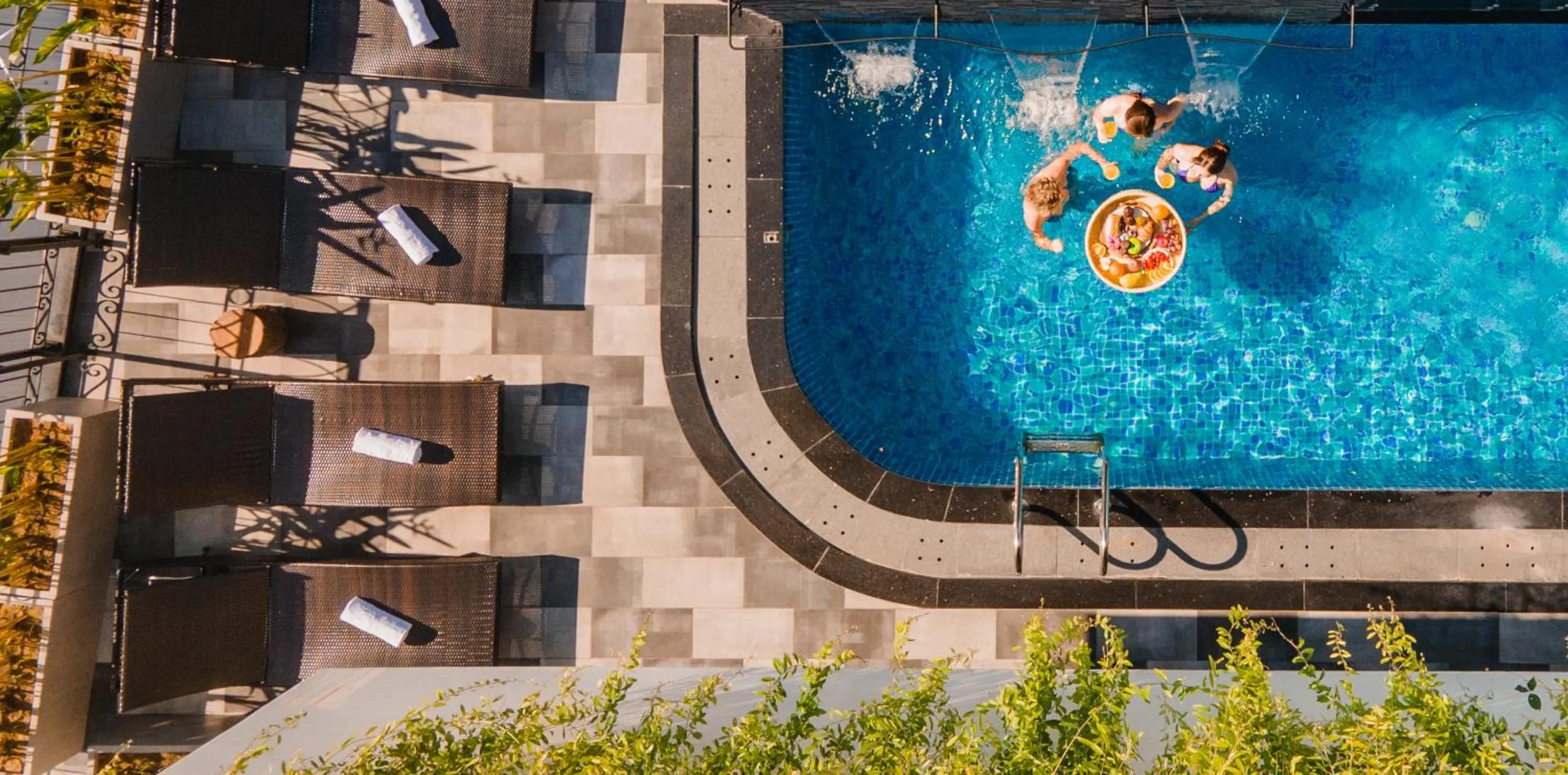 Day in Aaron Boutique Hotel