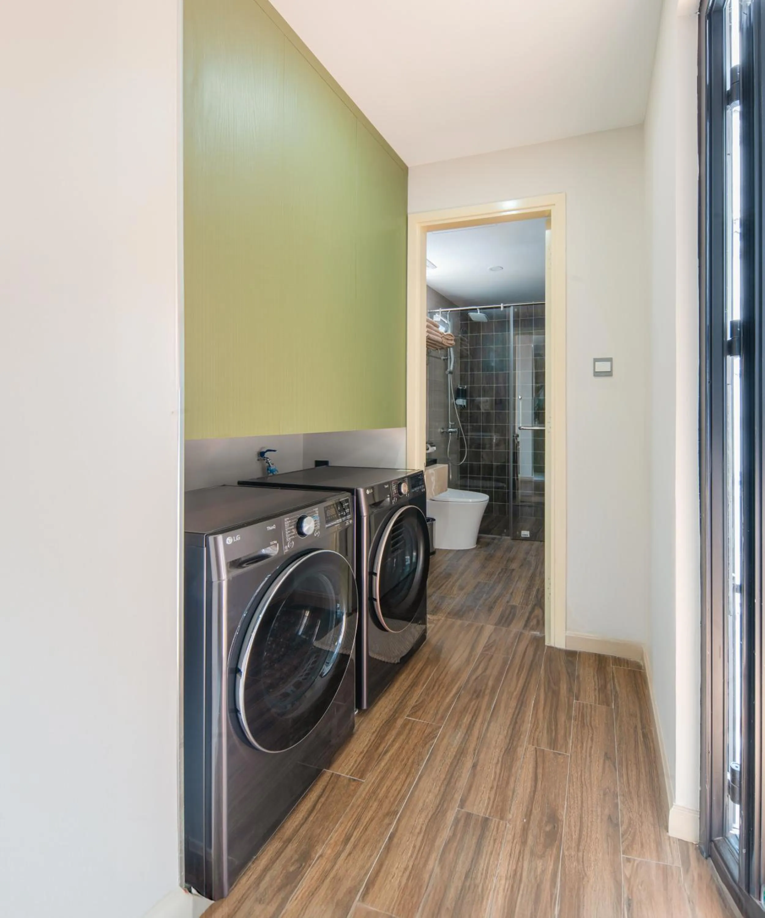 washing machine in Aaron Boutique Hotel