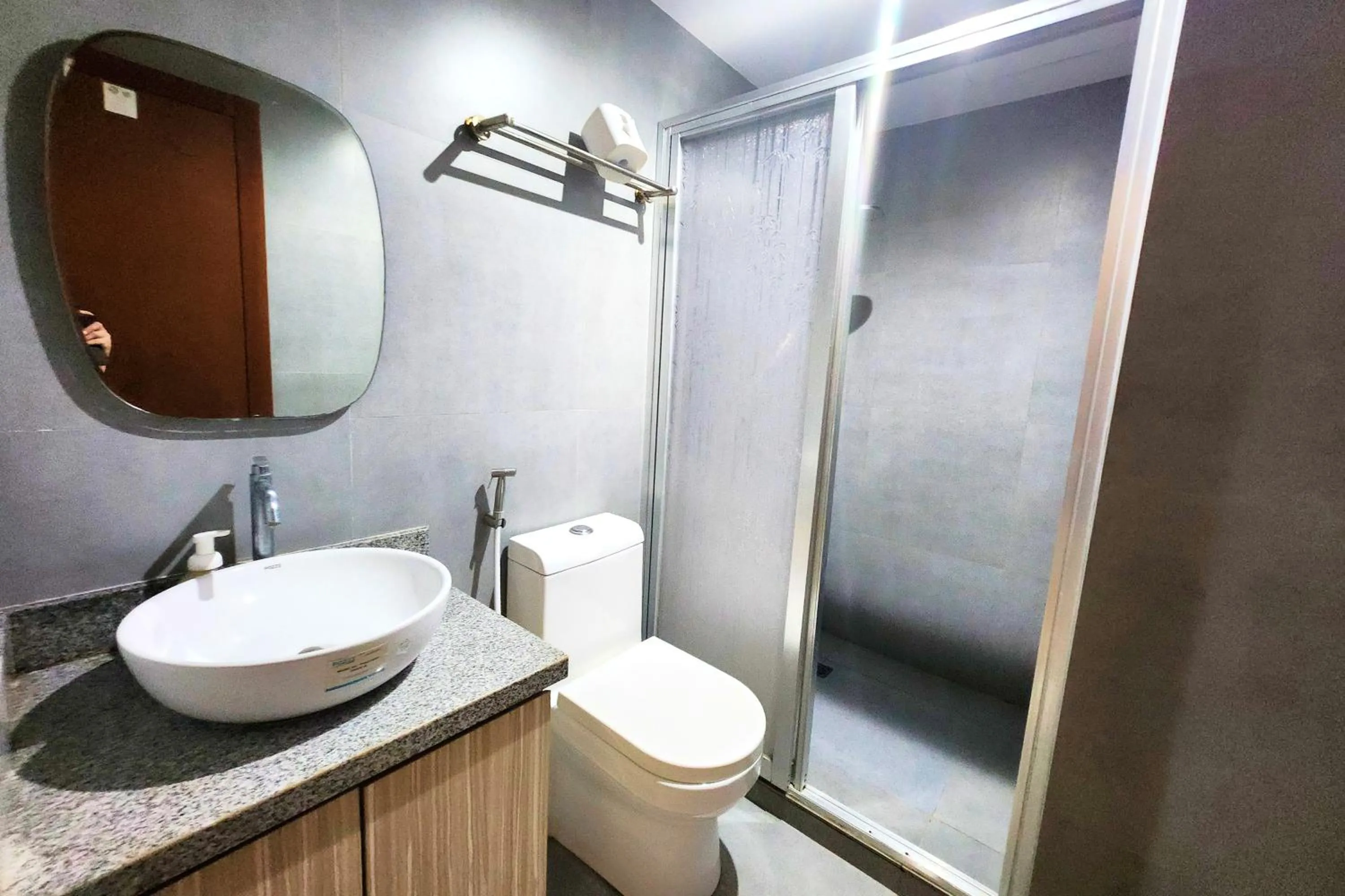 DLT Suites Cebu powered by Cocotel