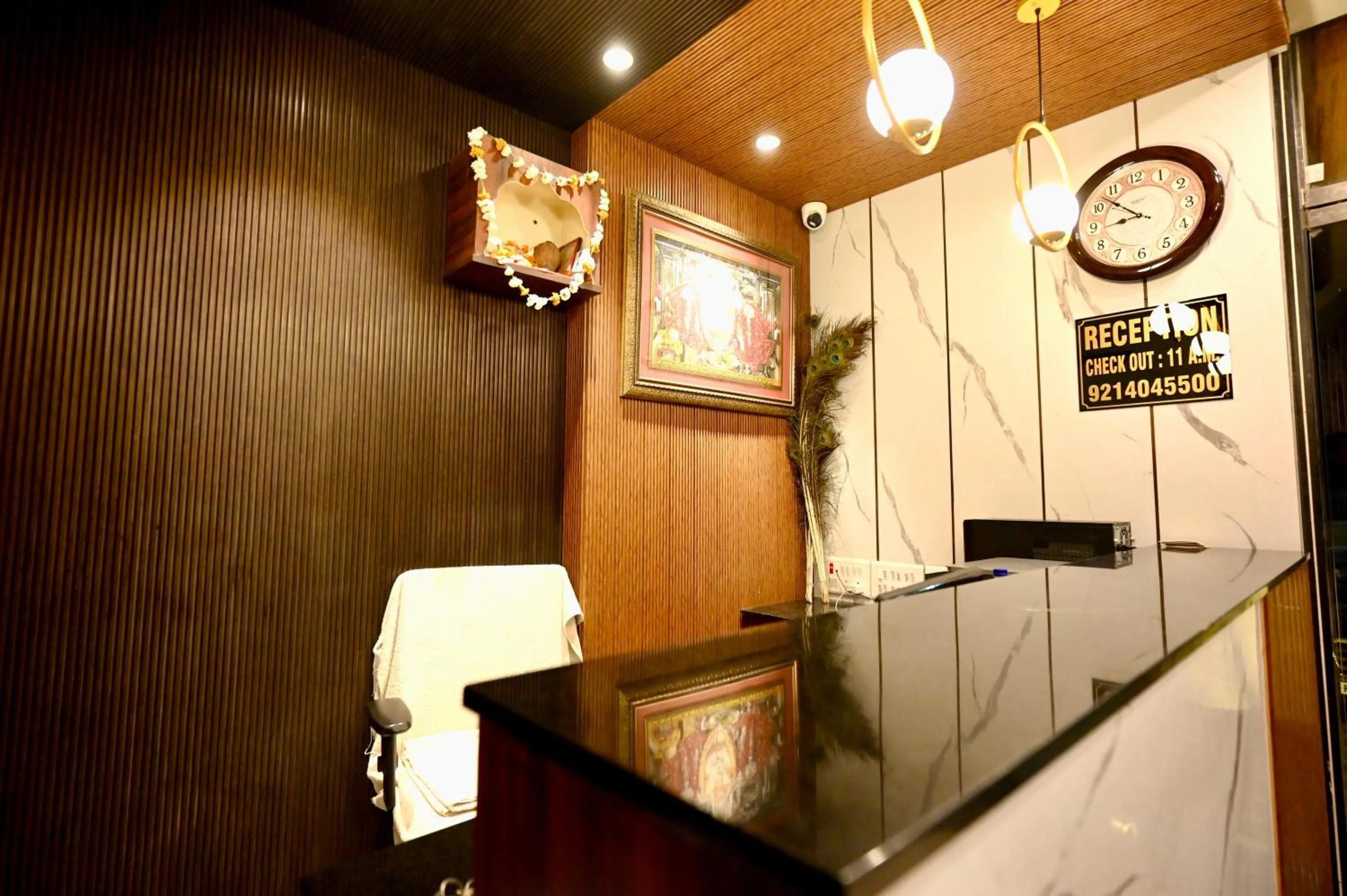 Hotel Vrindavan Palace