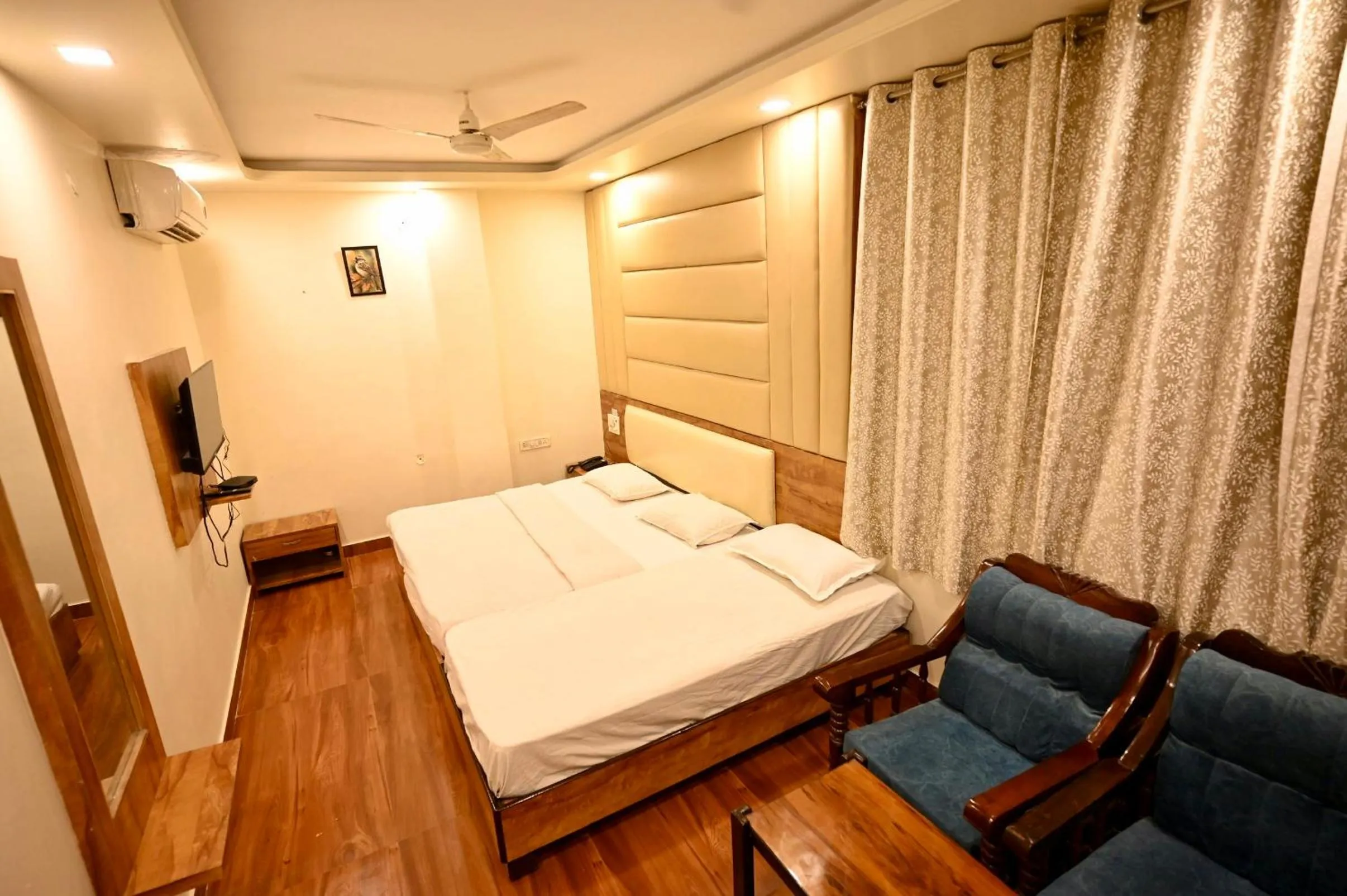 Bed in Hotel Vrindavan Palace