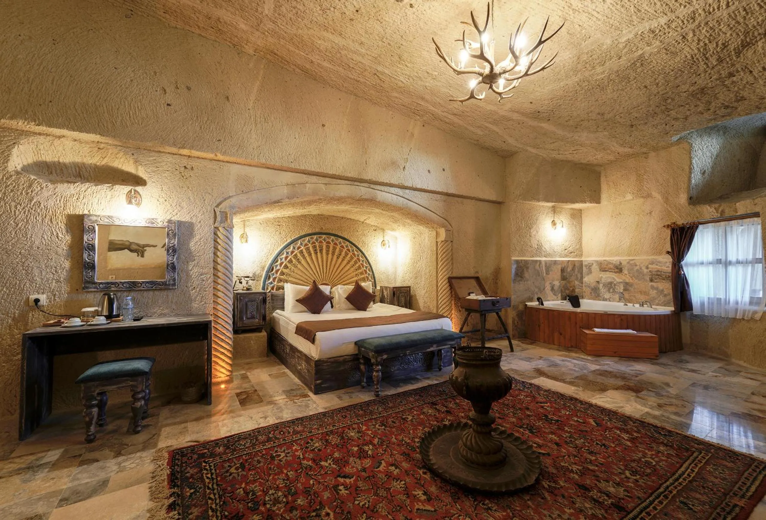Photo of the whole room in Doctor's Cave Cappadocia