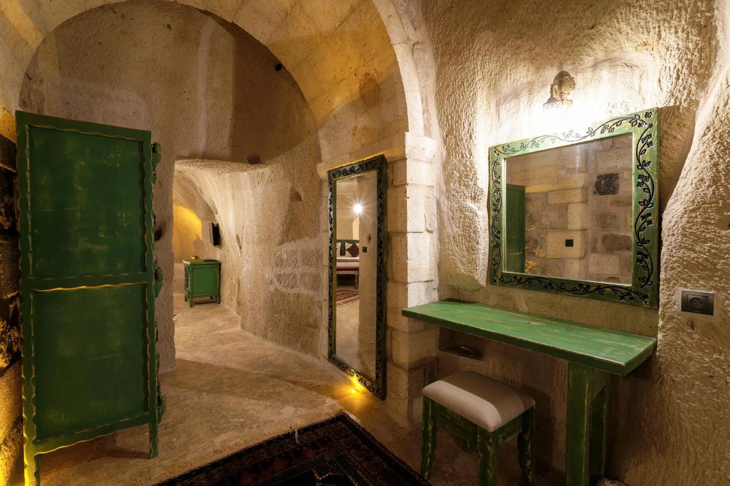 Massage in Doctor's Cave Cappadocia