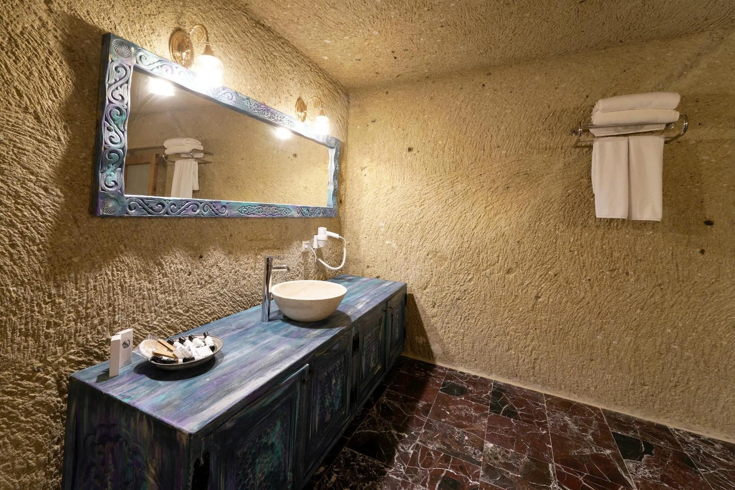 Bathroom in Doctor's Cave Cappadocia
