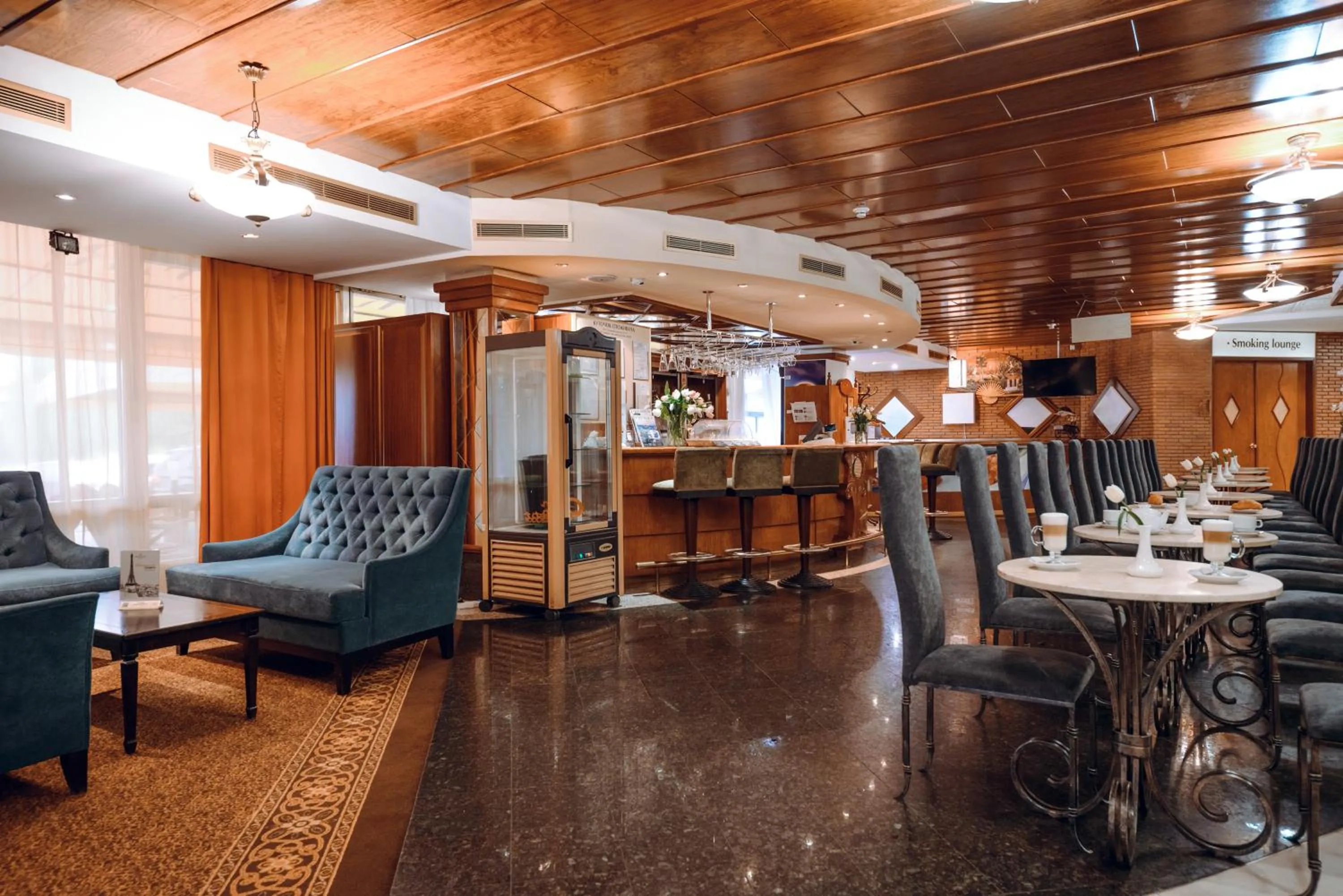 Lounge or bar in Premier Hotel Rus