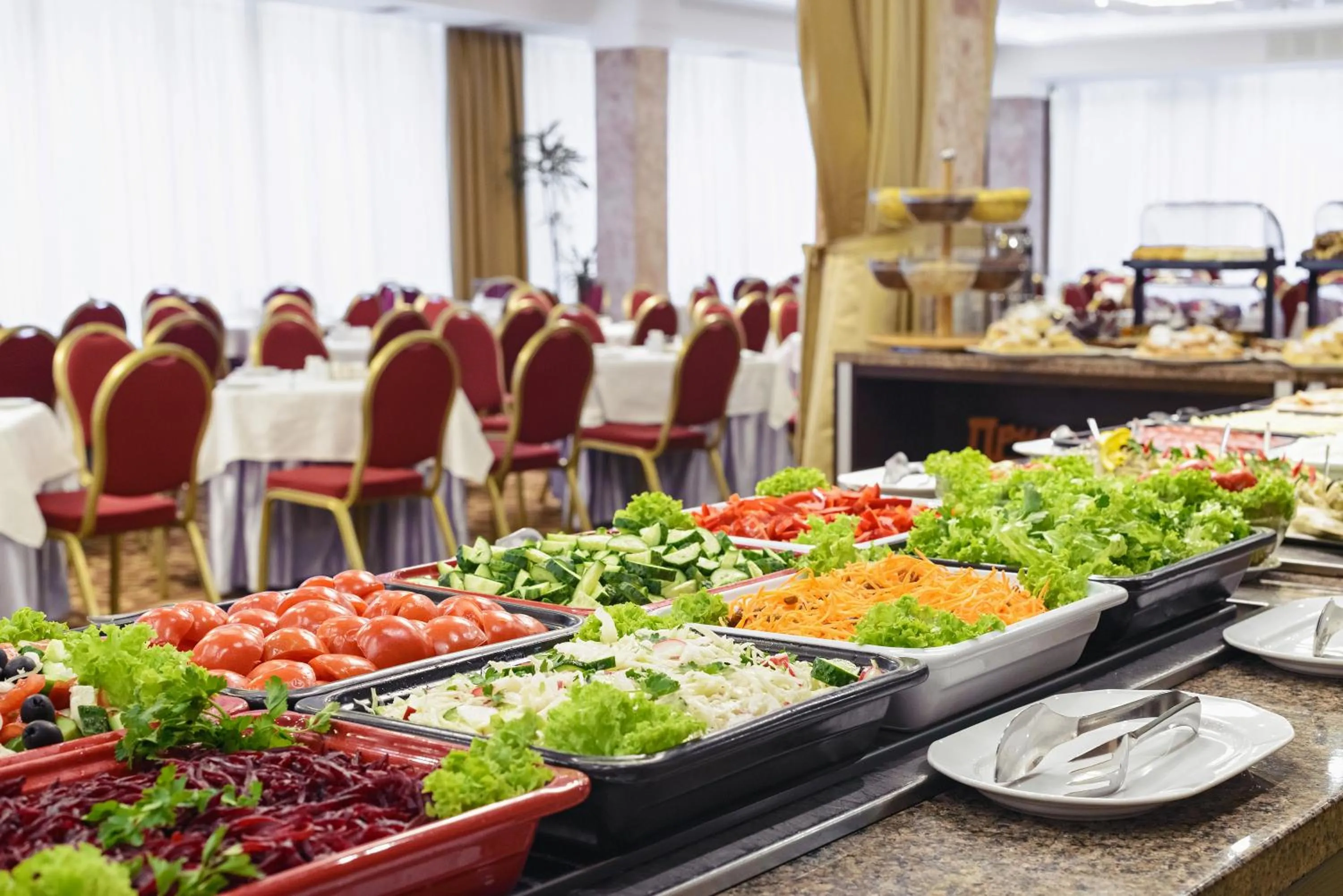 Buffet breakfast in Premier Hotel Rus