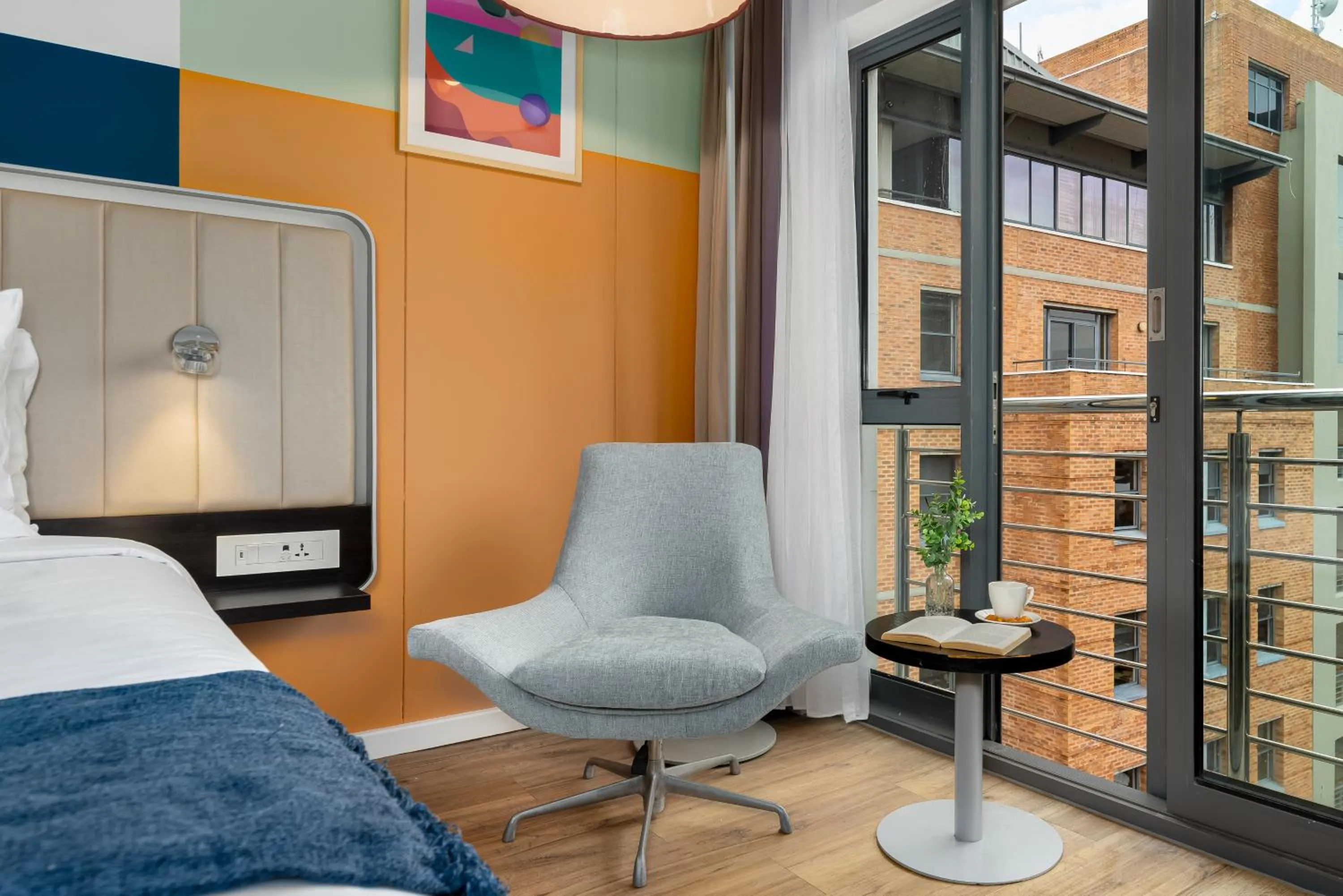 Bed in Neighbourgood Newlands