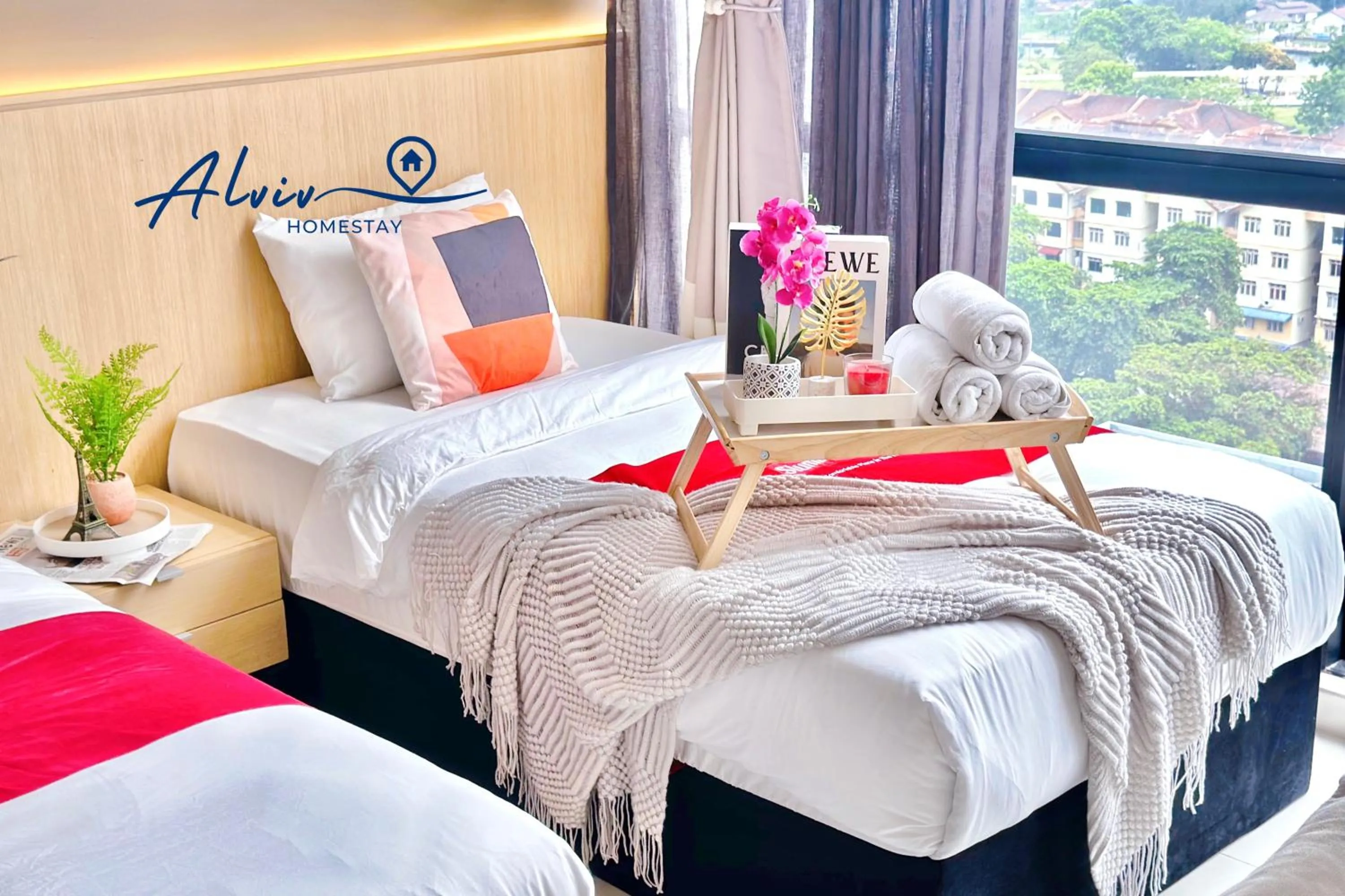 Bed in Alviv 99 Suites I Family Suite I 4-7 pax I 5minsMelakaCruise I JonkerSt