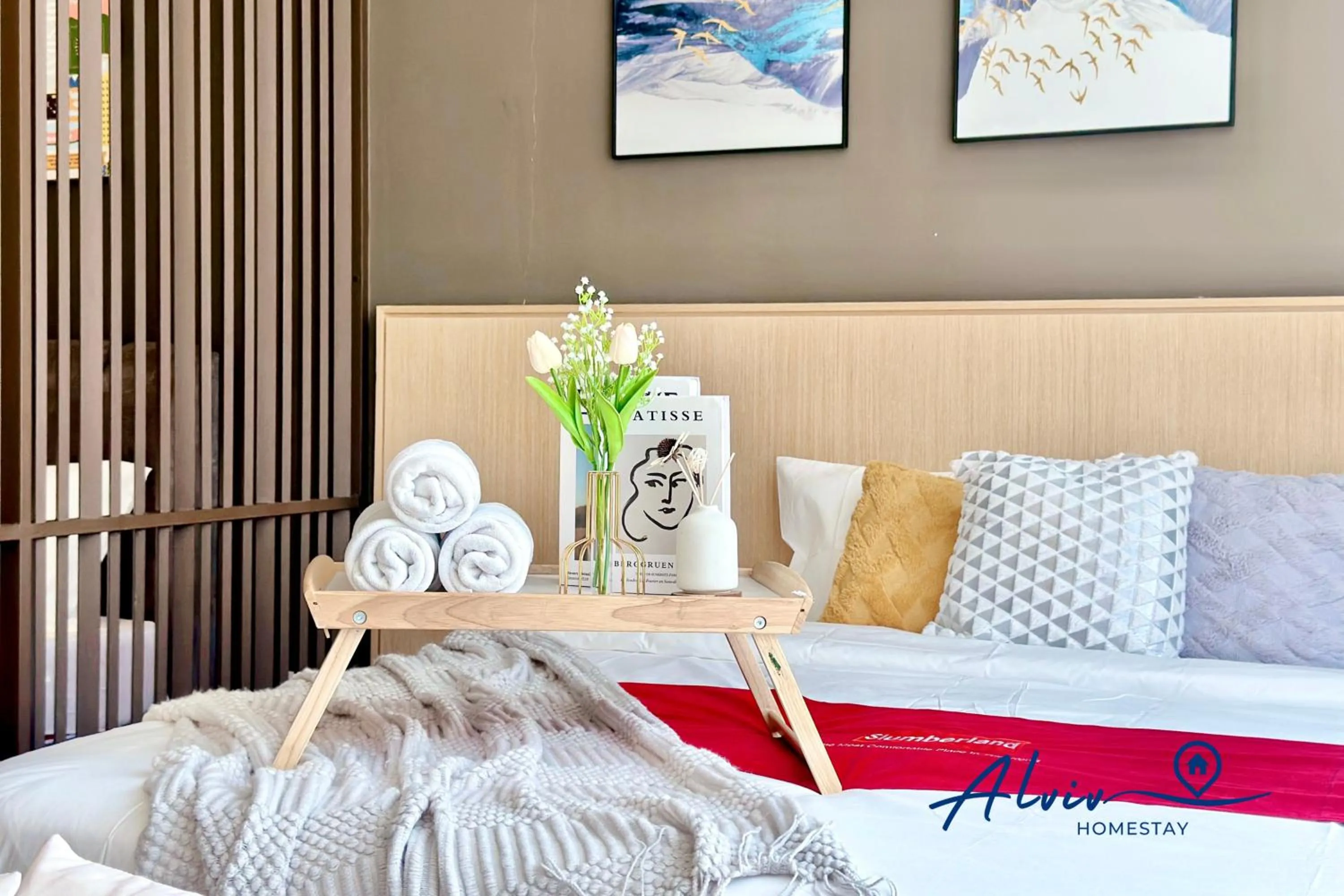 Bed in Alviv 99 Suites I Family Suite I 4-7 pax I 5minsMelakaCruise I JonkerSt