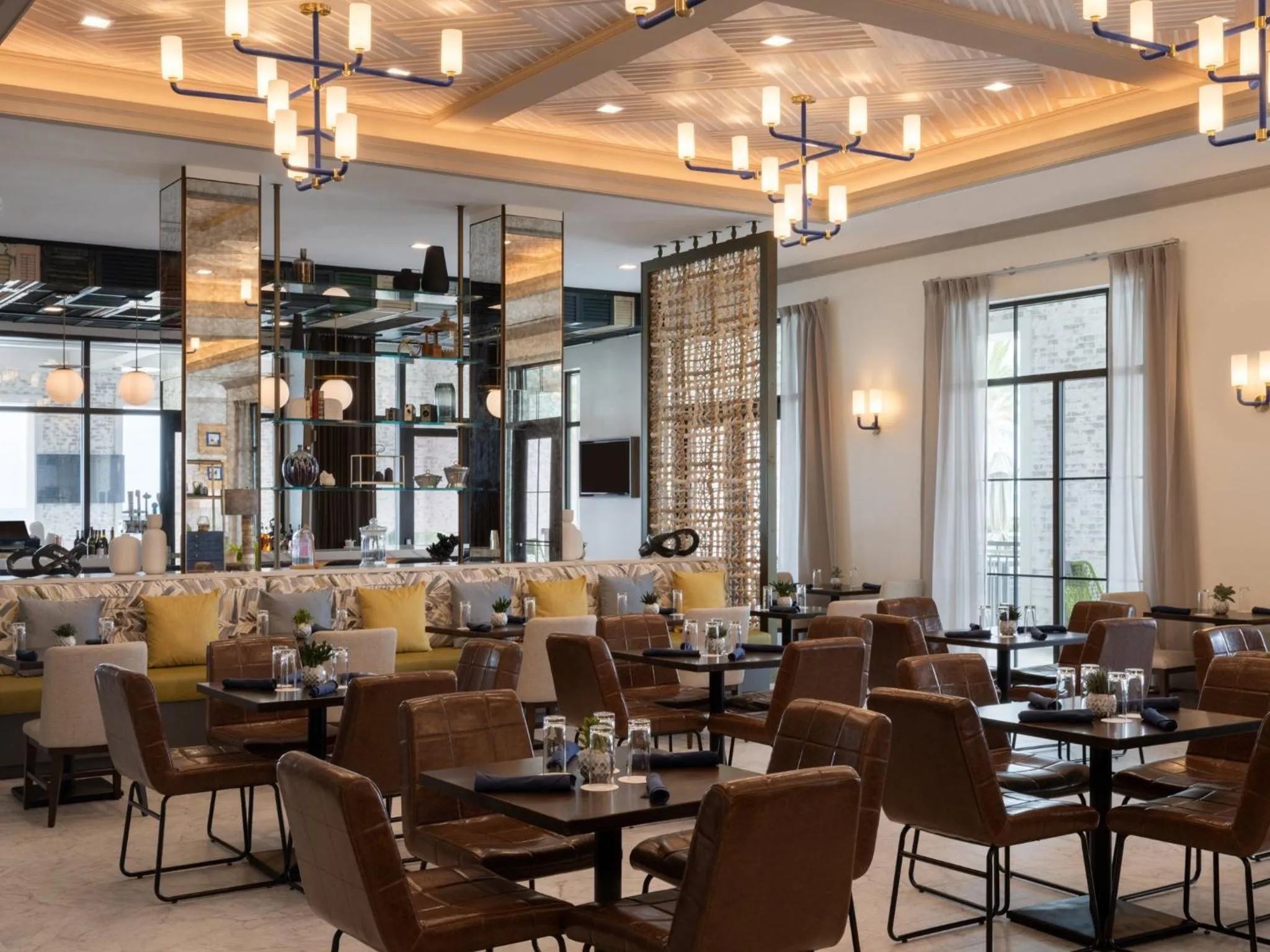 Restaurant/places to eat in Hotel Indigo - Panama City Marina by IHG