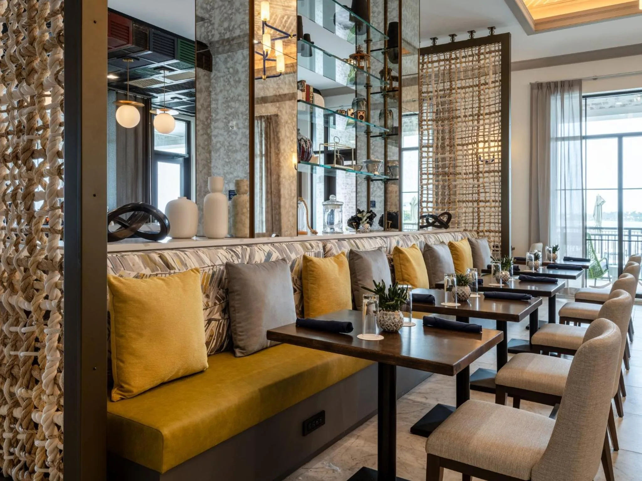 Restaurant/places to eat in Hotel Indigo - Panama City Marina by IHG