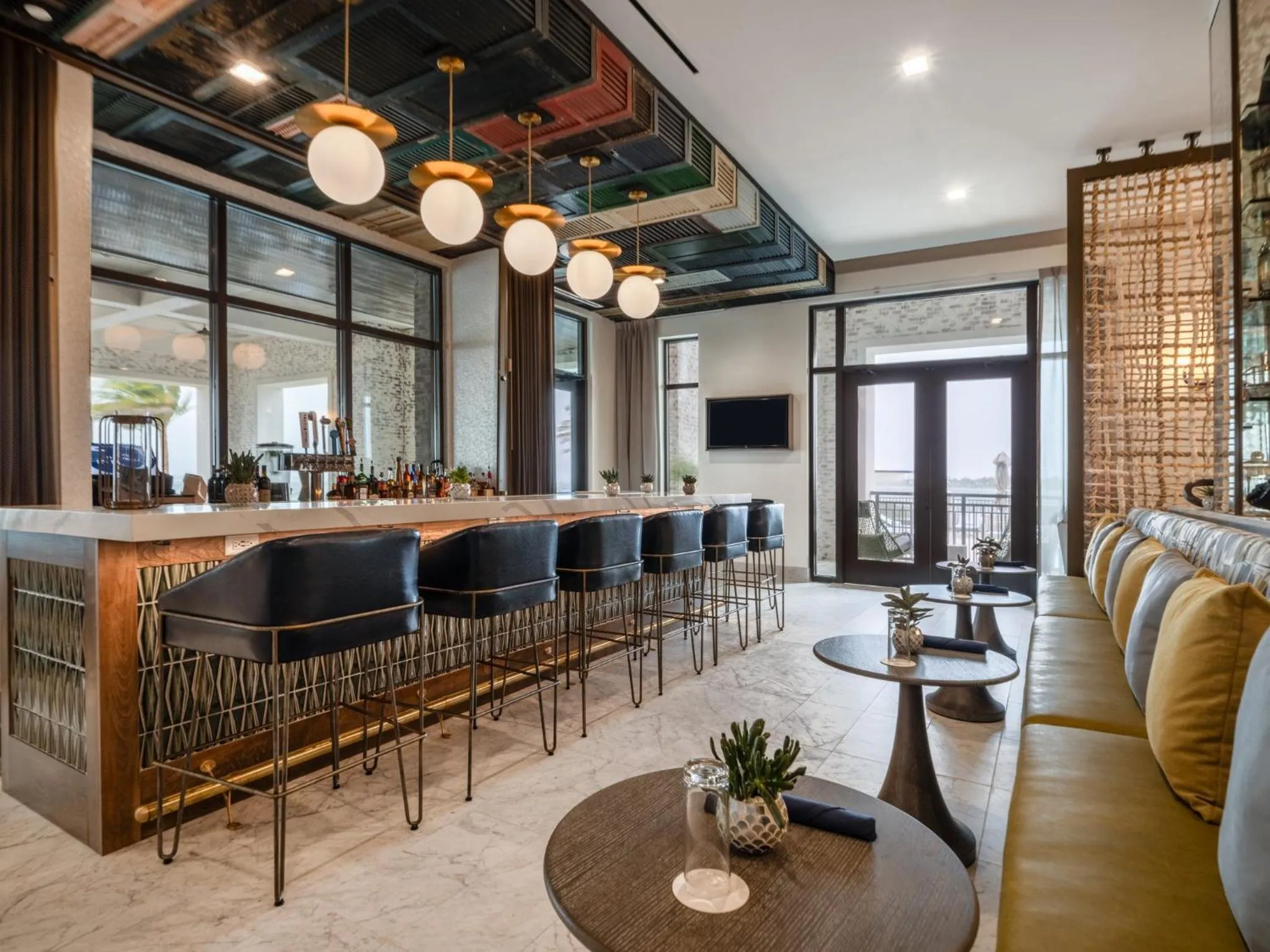 Restaurant/places to eat in Hotel Indigo - Panama City Marina by IHG