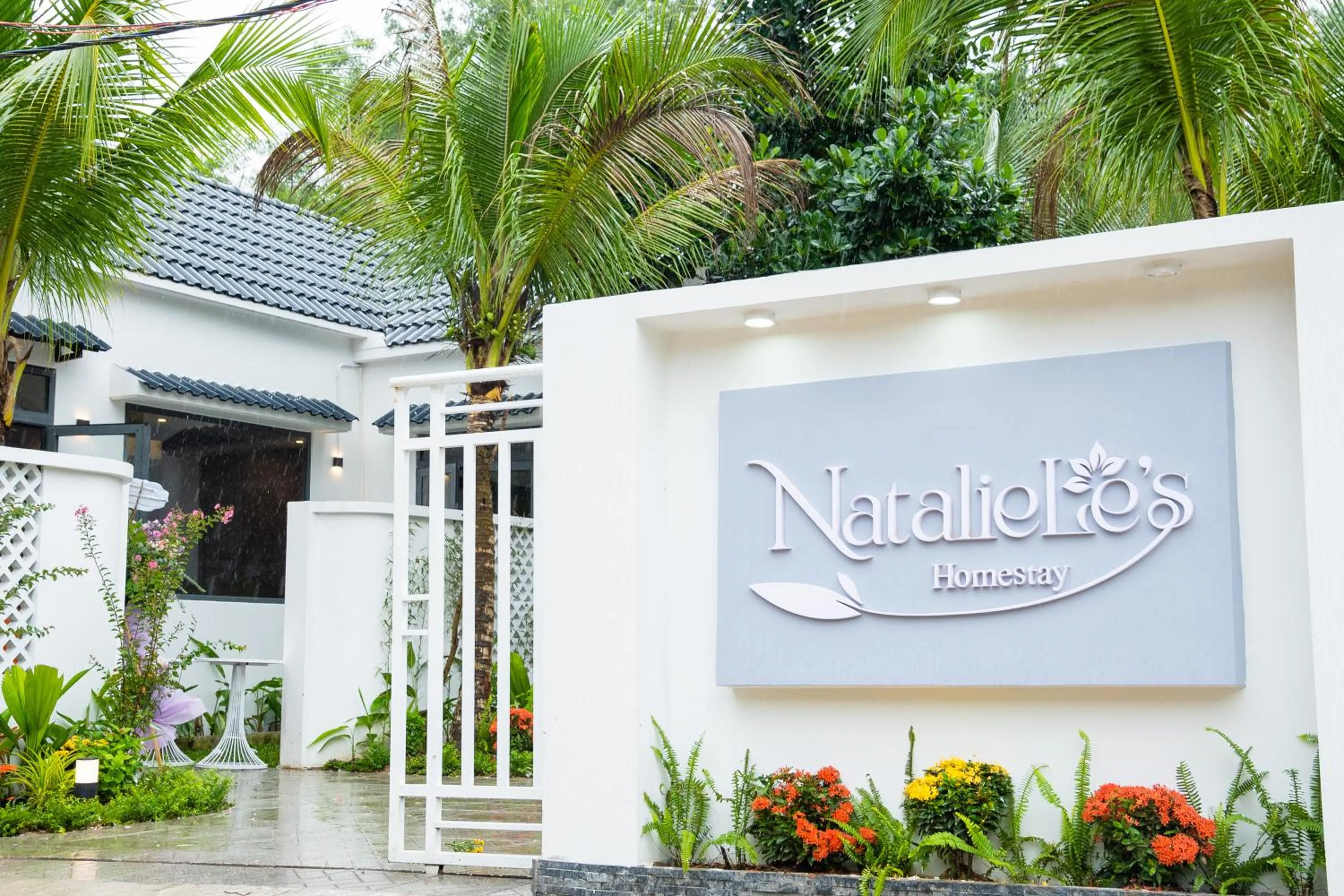 Property building in NatalieLe's Homestay