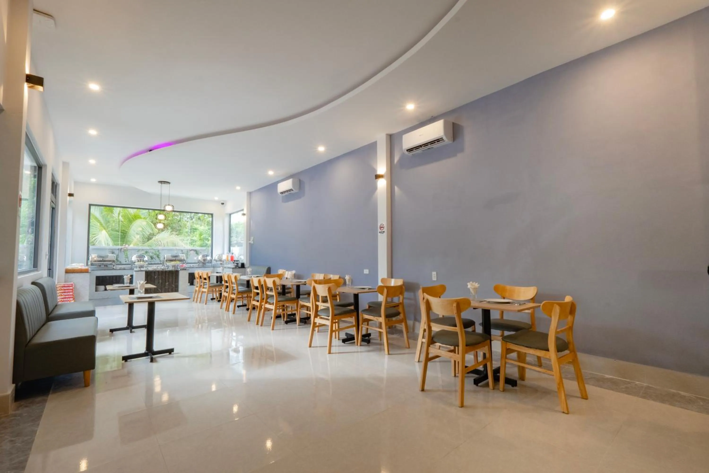 Restaurant/places to eat in NatalieLe's Homestay