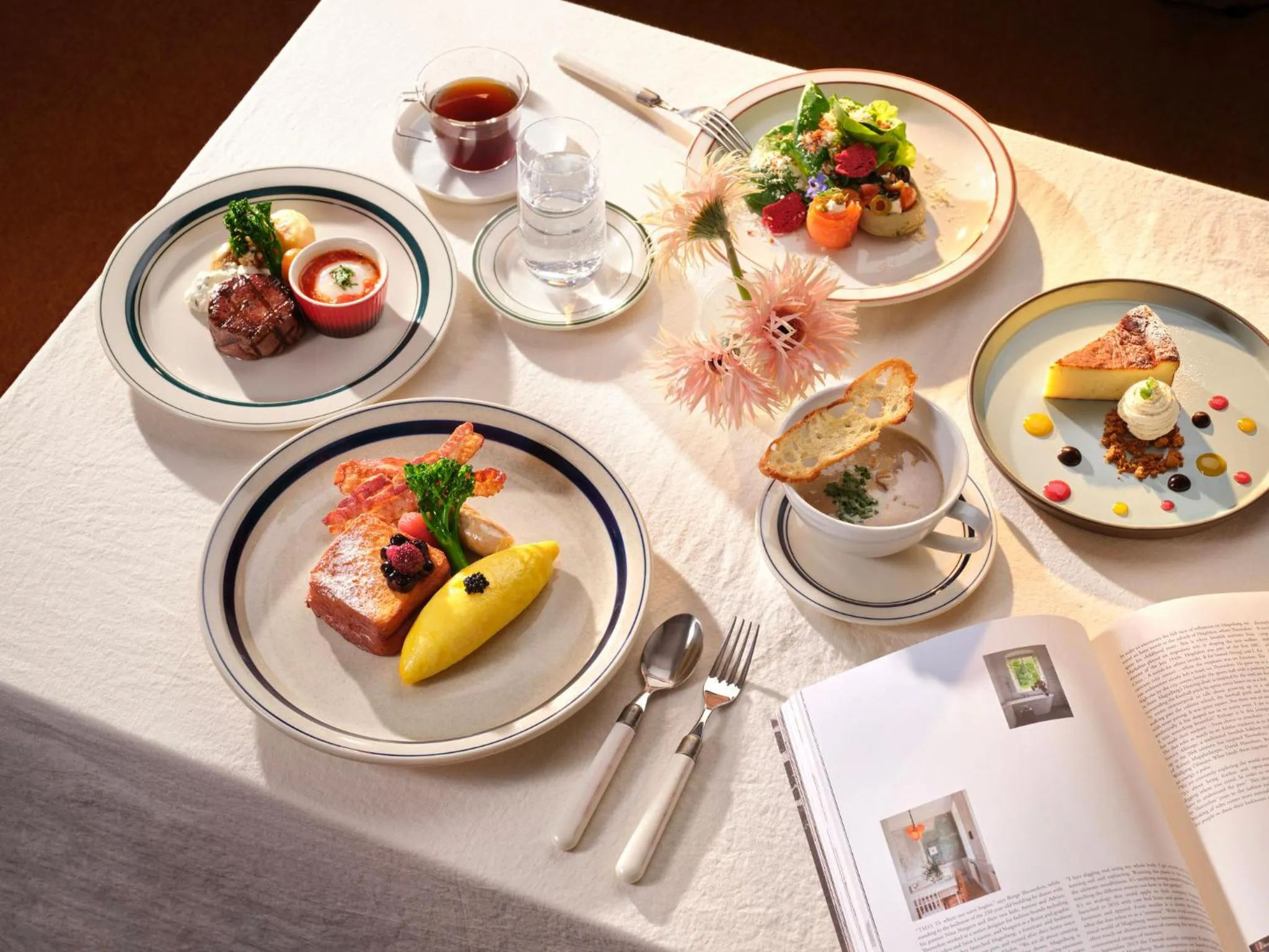 Lounge or bar in Grand InterContinental Seoul Parnas by IHG