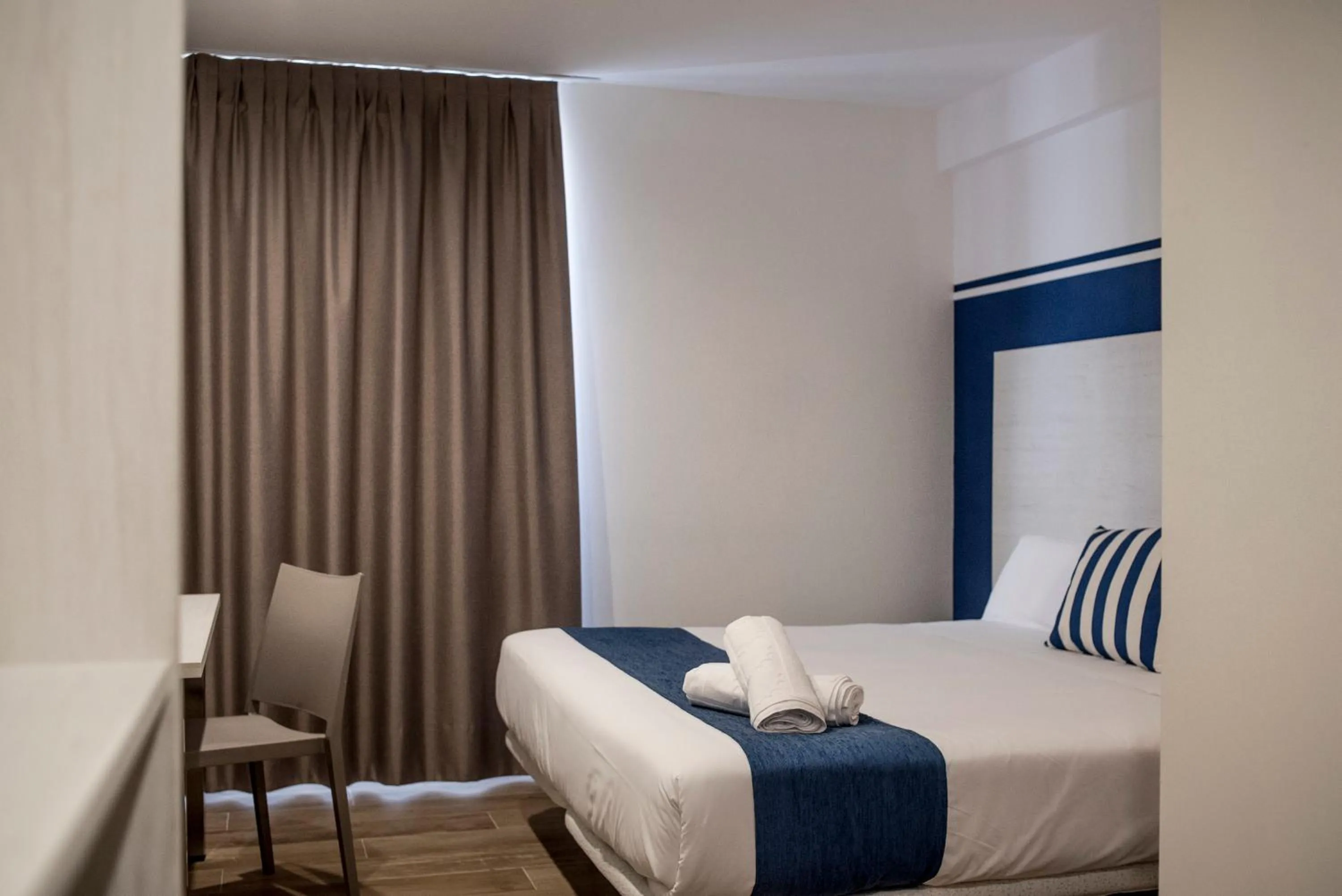 Bed in Hotel Náutico Santander