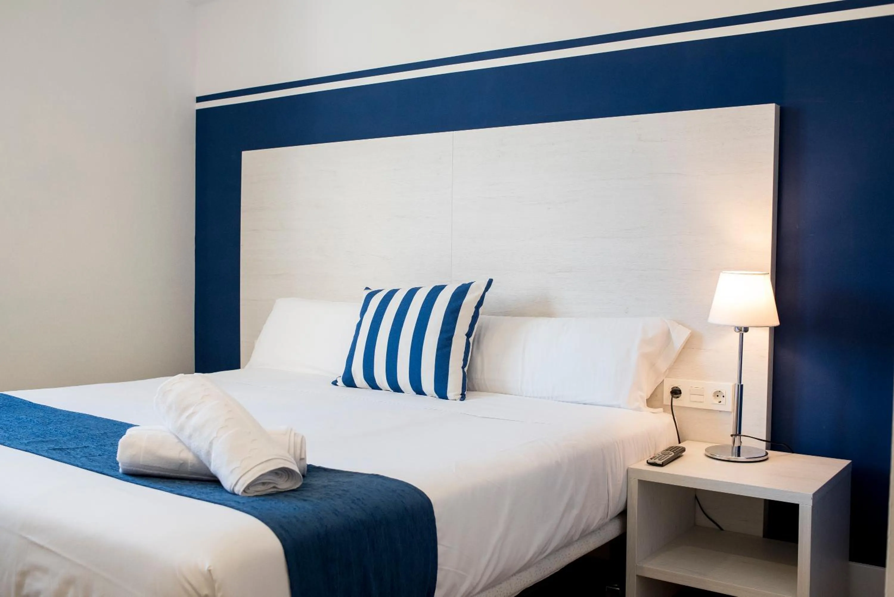 Bed in Hotel Náutico Santander