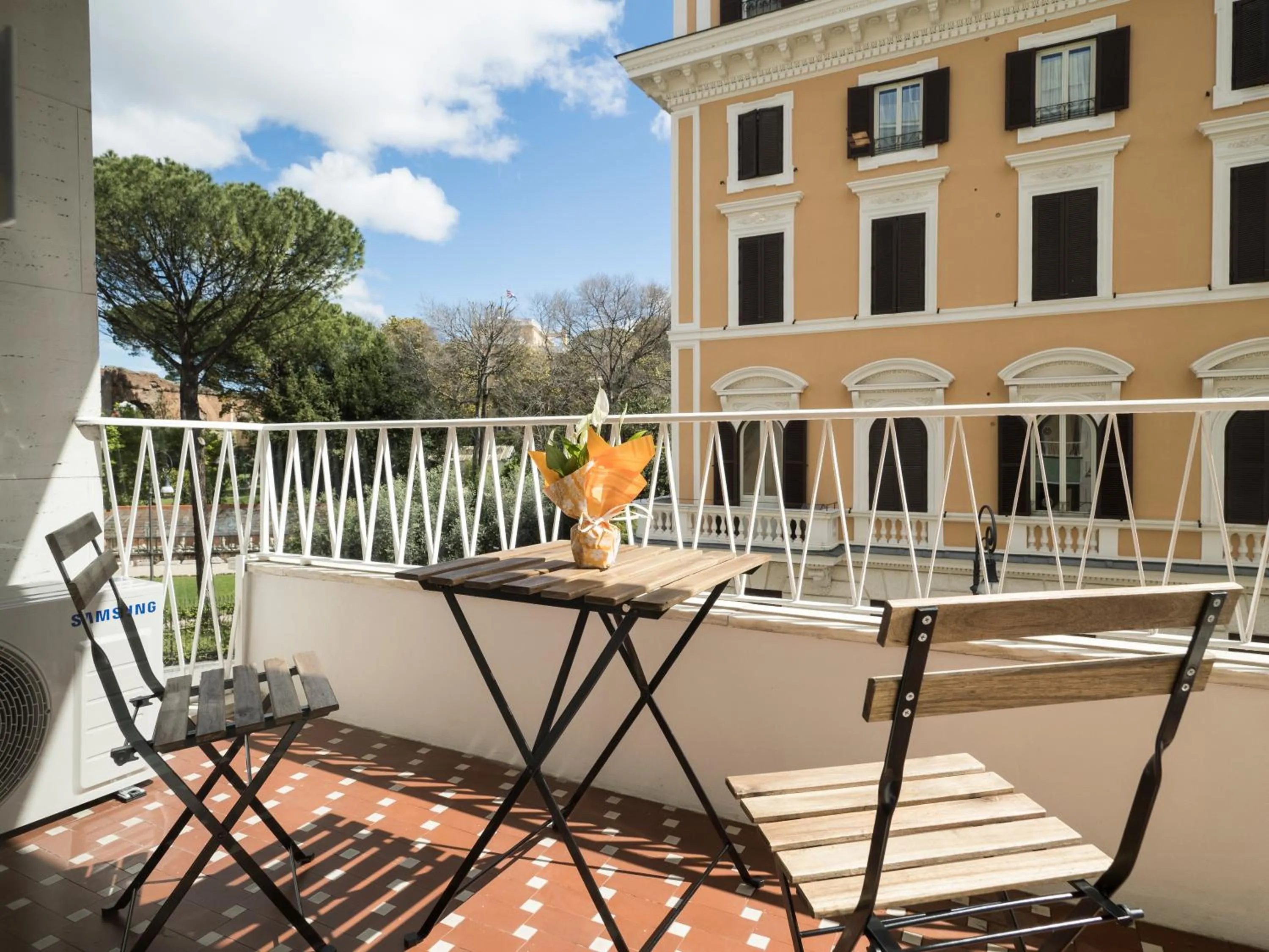 View (from property/room) in Savoia Rooms Roma