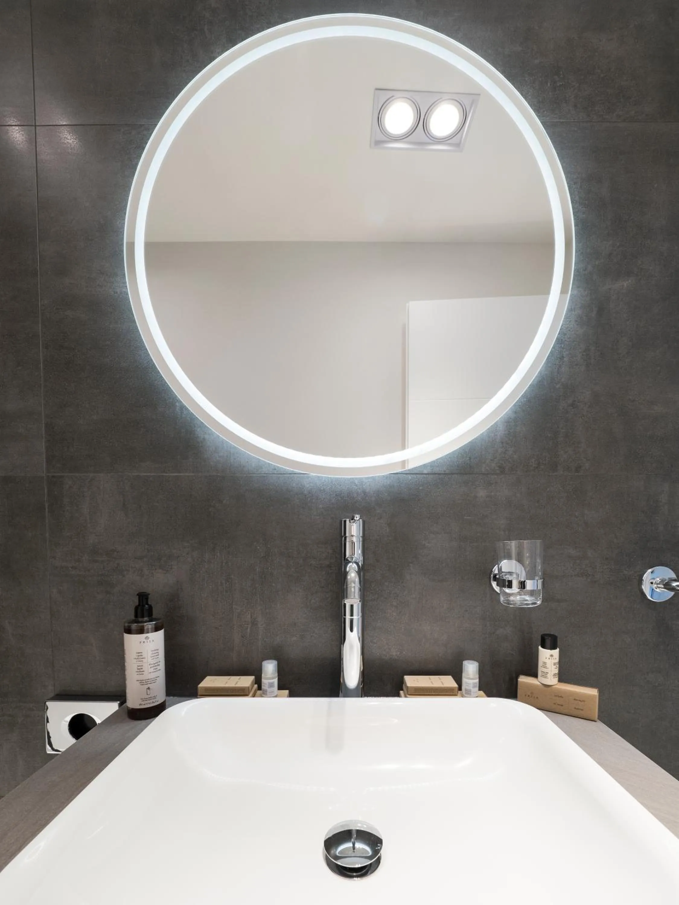 Bathroom in Savoia Rooms Roma