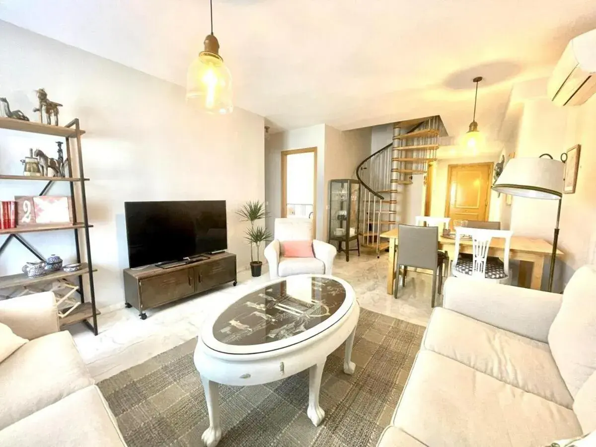 Calu Homes Duplex cerca playa de Huelin Calu Homes Duplex cerca playa de Huelin