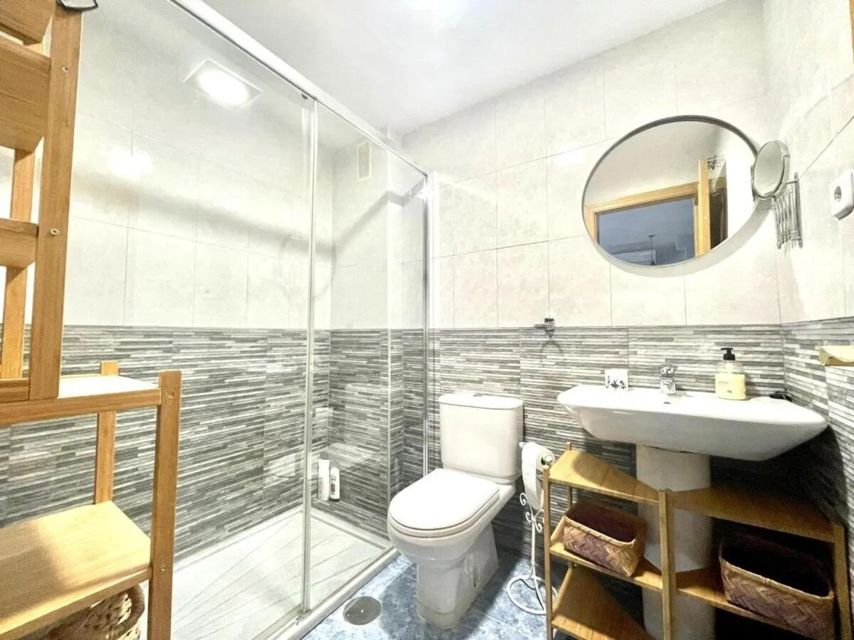 Bathroom in Calu Homes Duplex cerca playa de Huelin
