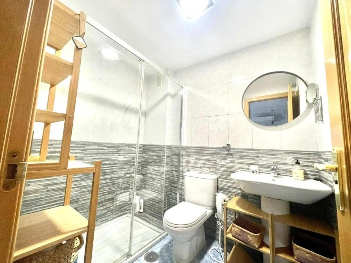 Bathroom in Calu Homes Duplex cerca playa de Huelin