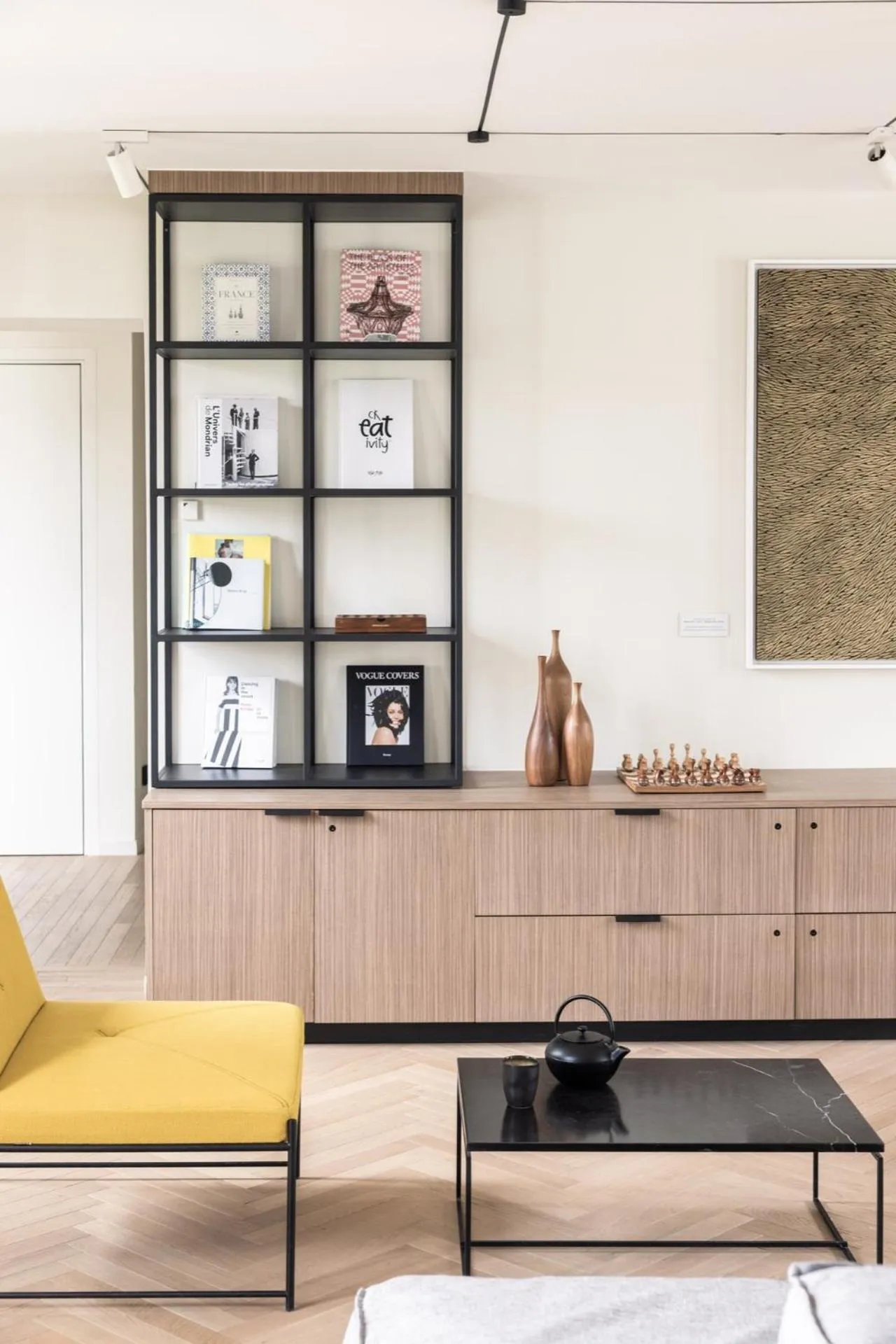 Living room in 1.75 Paris La Source